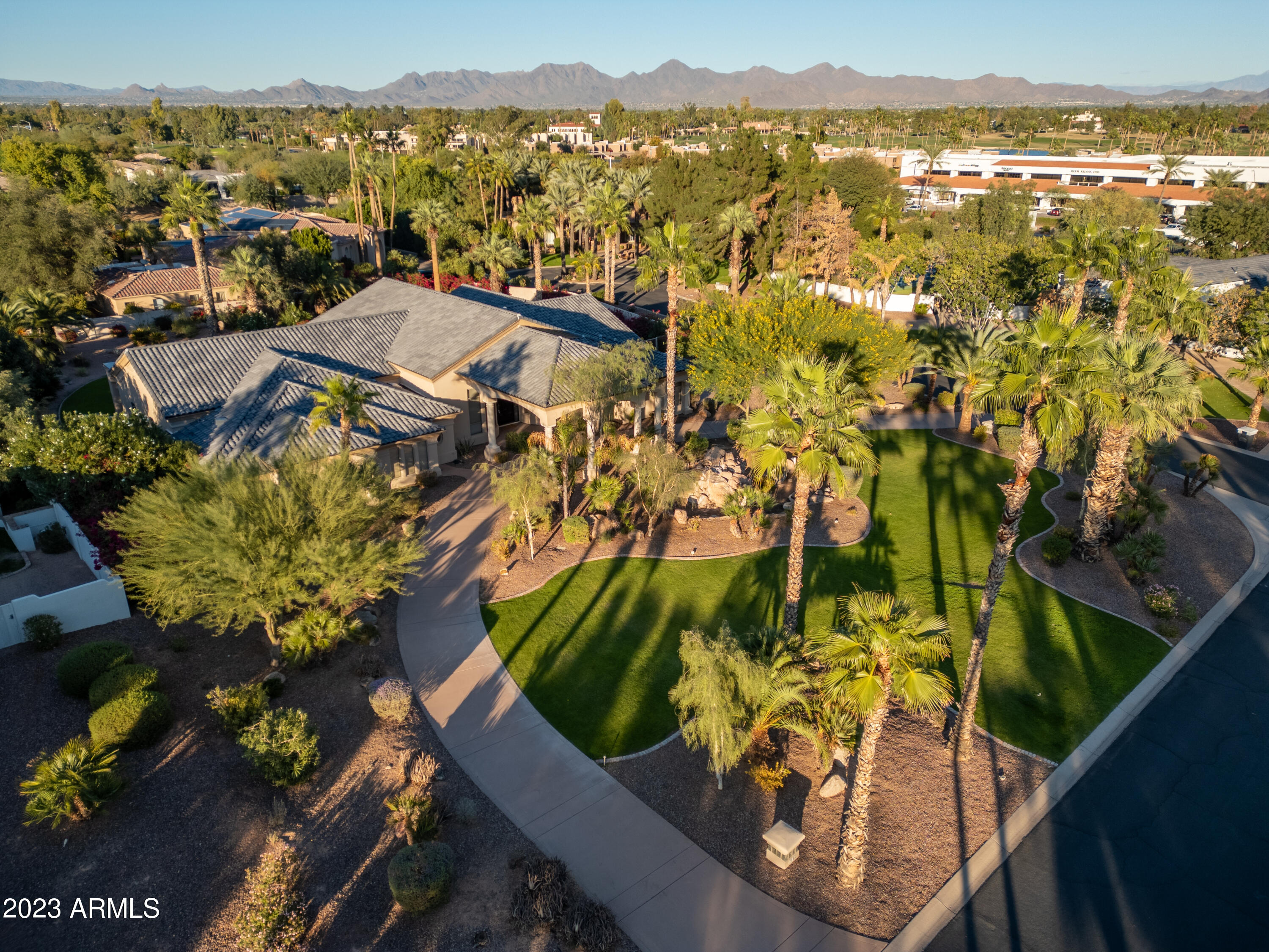 7148 E Valley Trail