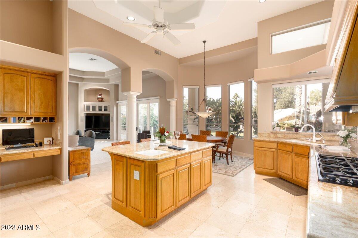 7148 E Valley Trail