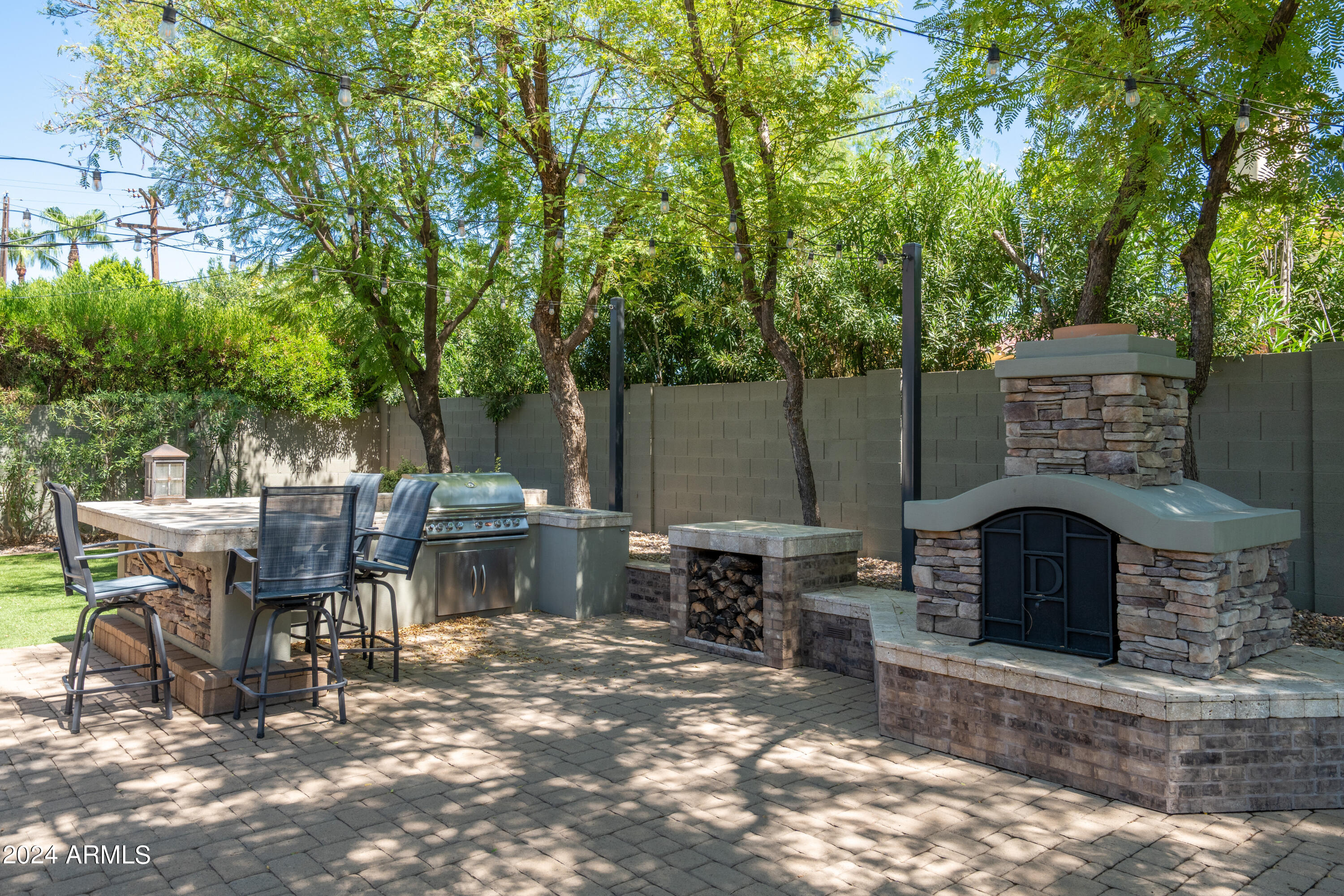4570 E CALLE TUBERIA --
