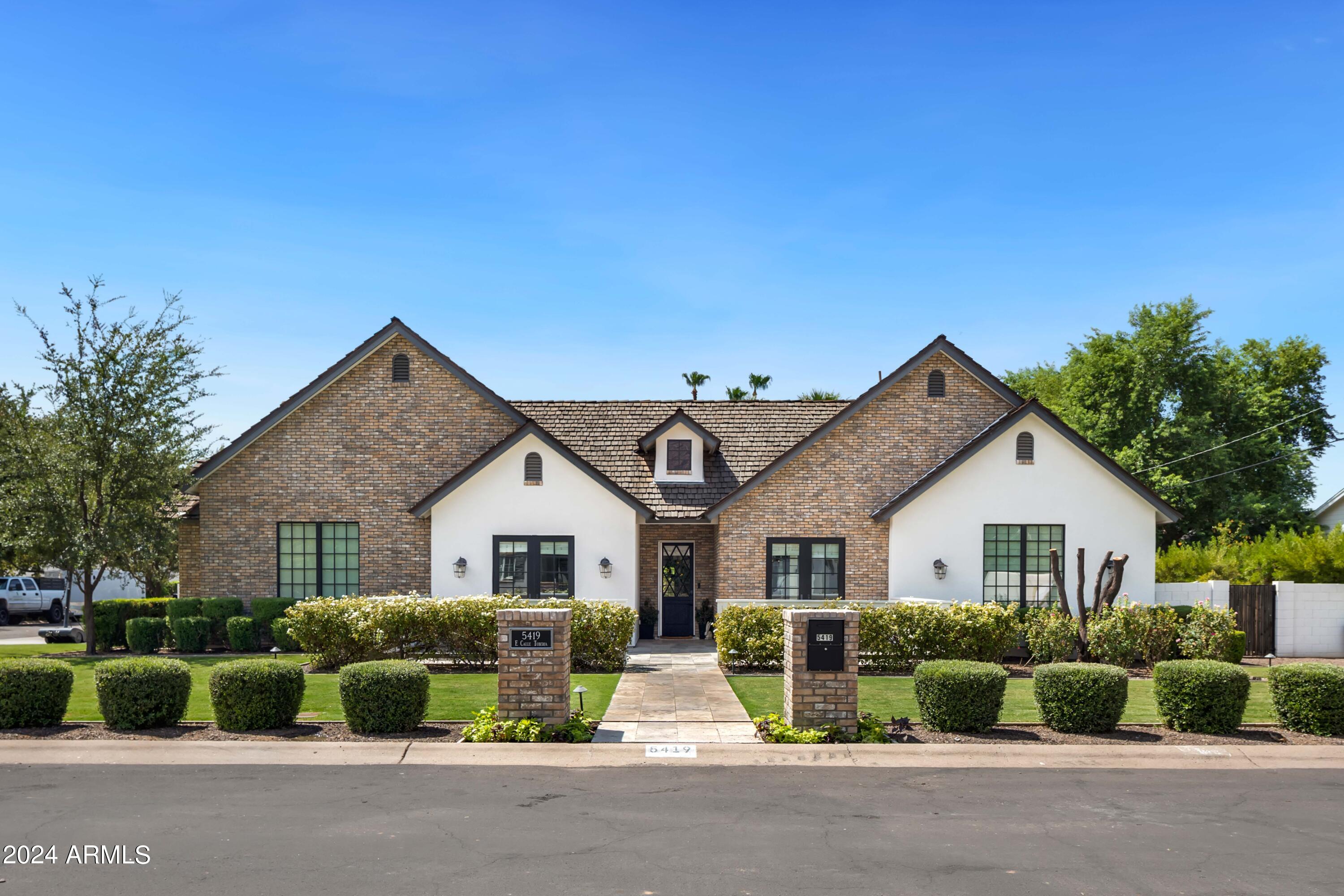 5419 E Calle Tuberia --