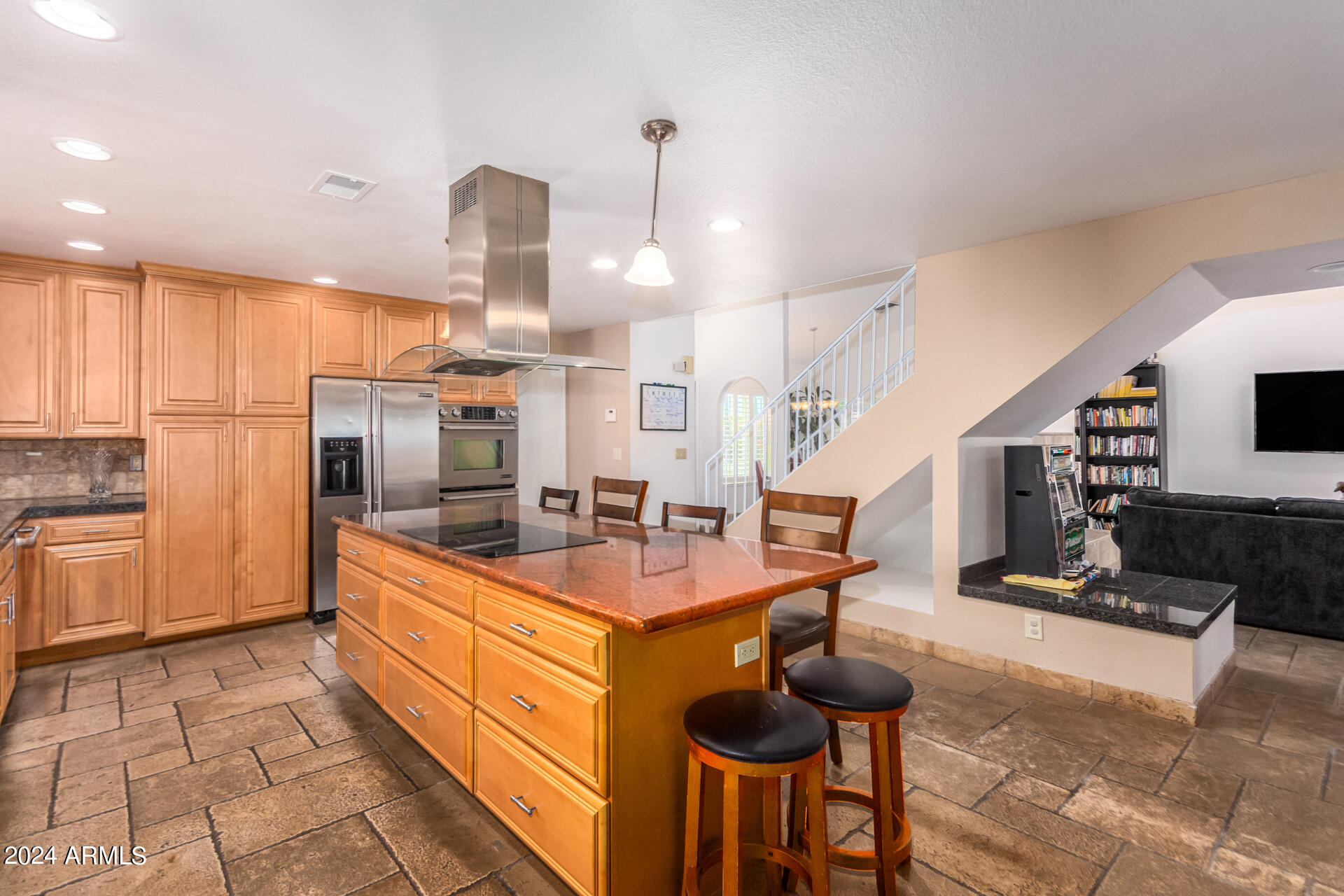 1250 W SAND DUNE Drive