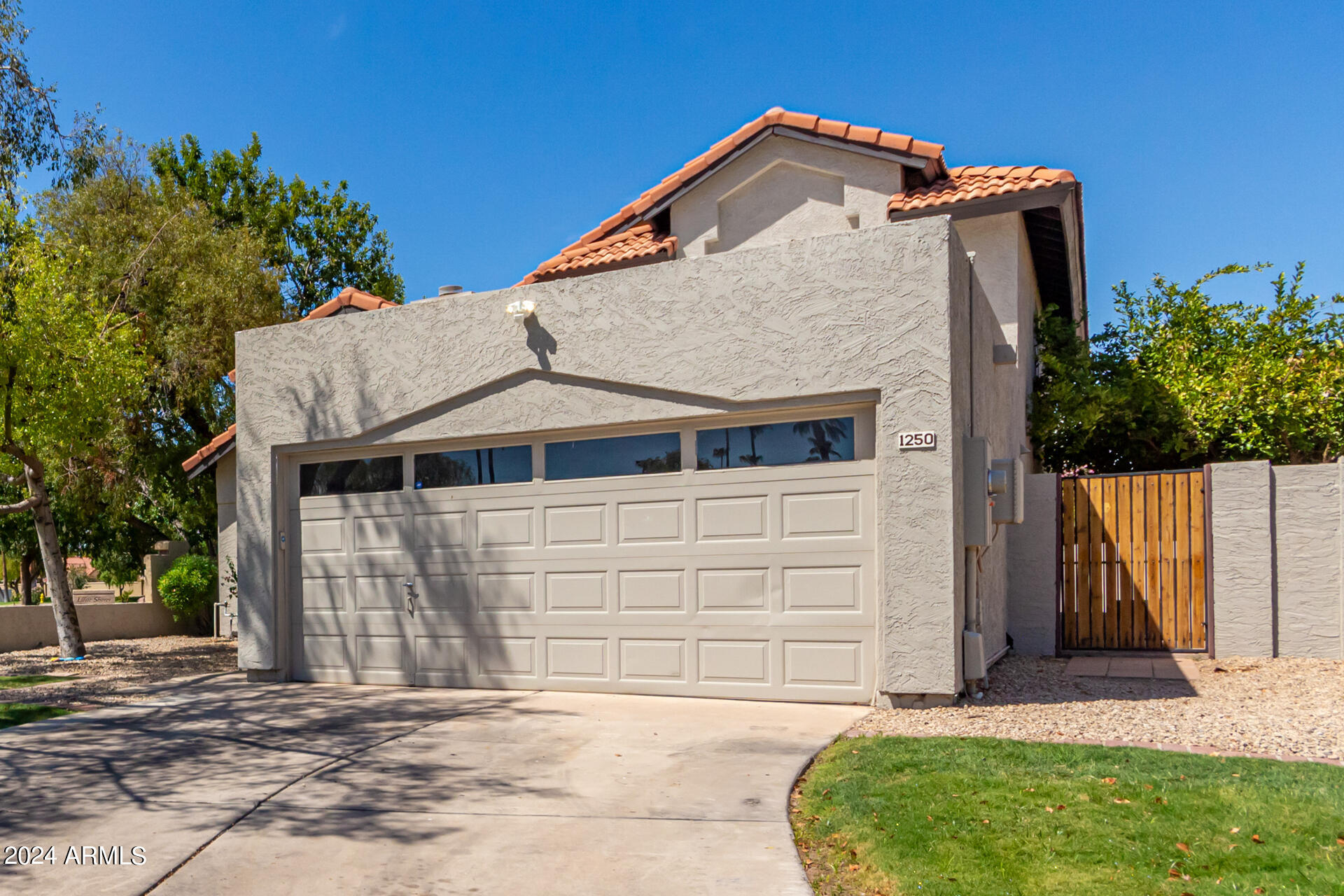 1250 W SAND DUNE Drive