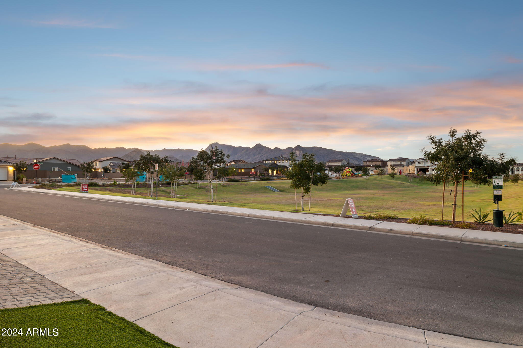 20141 W MONTECITO Avenue