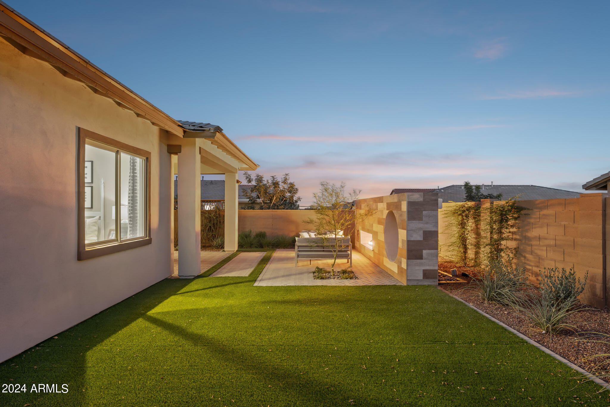 20141 W MONTECITO Avenue