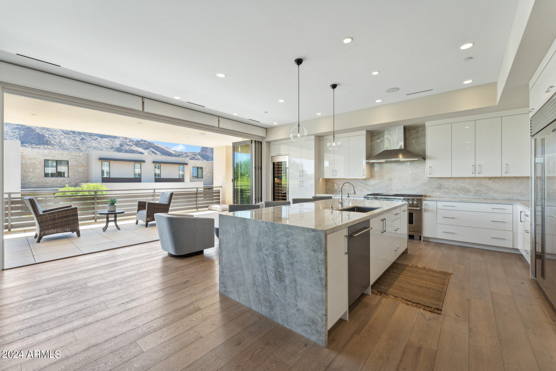 5593 E EDWARD Lane