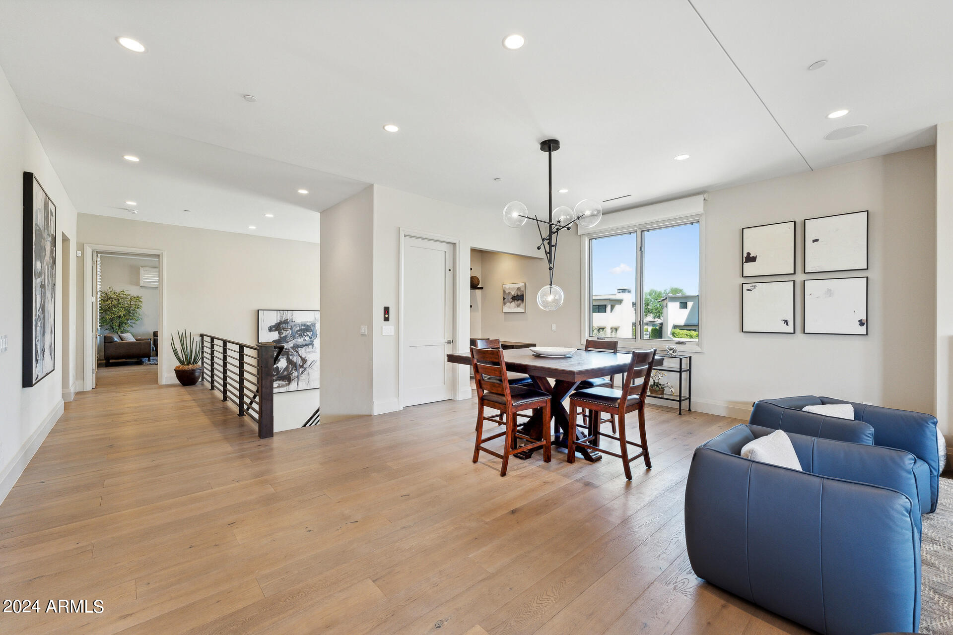 5593 E EDWARD Lane