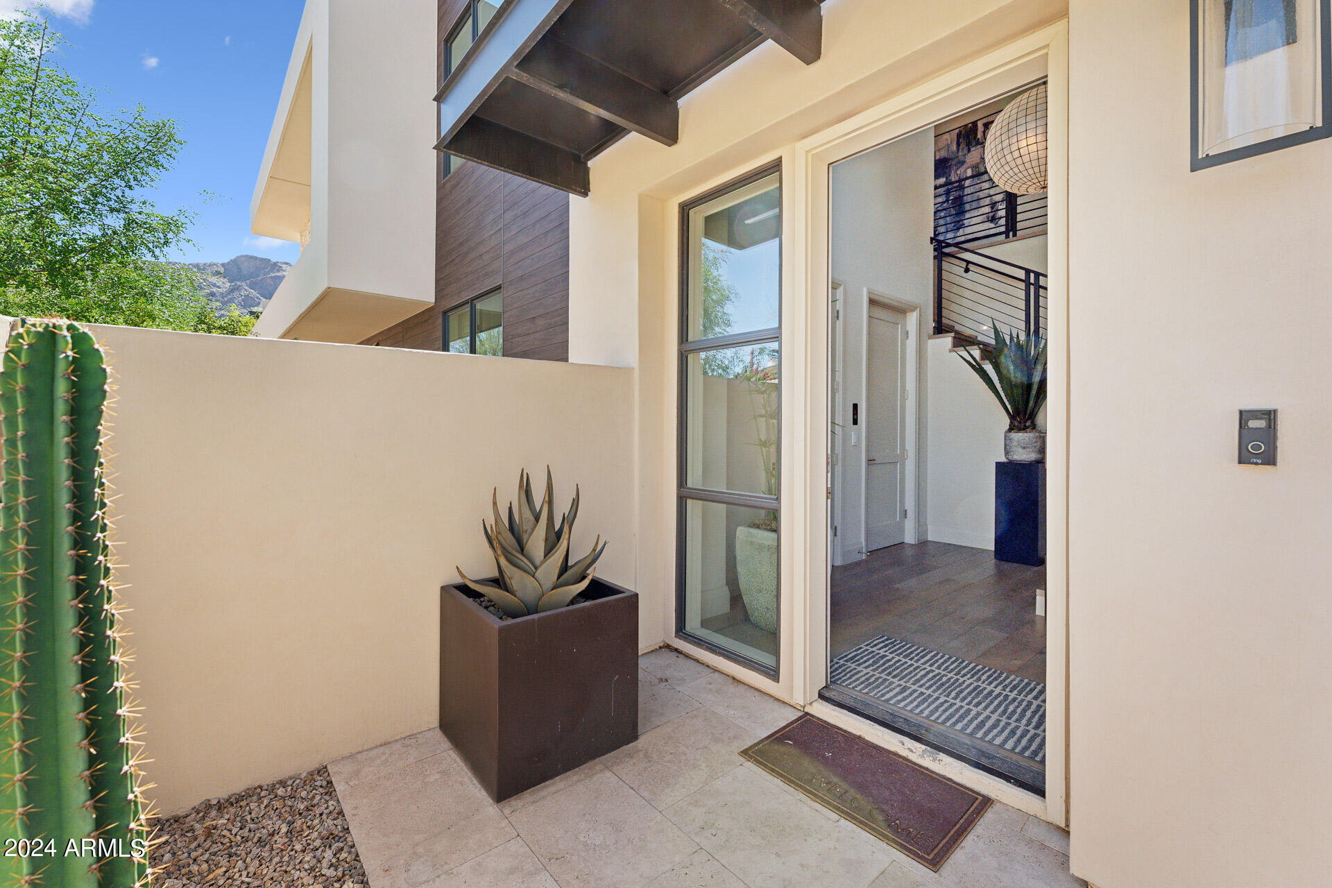 5593 E EDWARD Lane