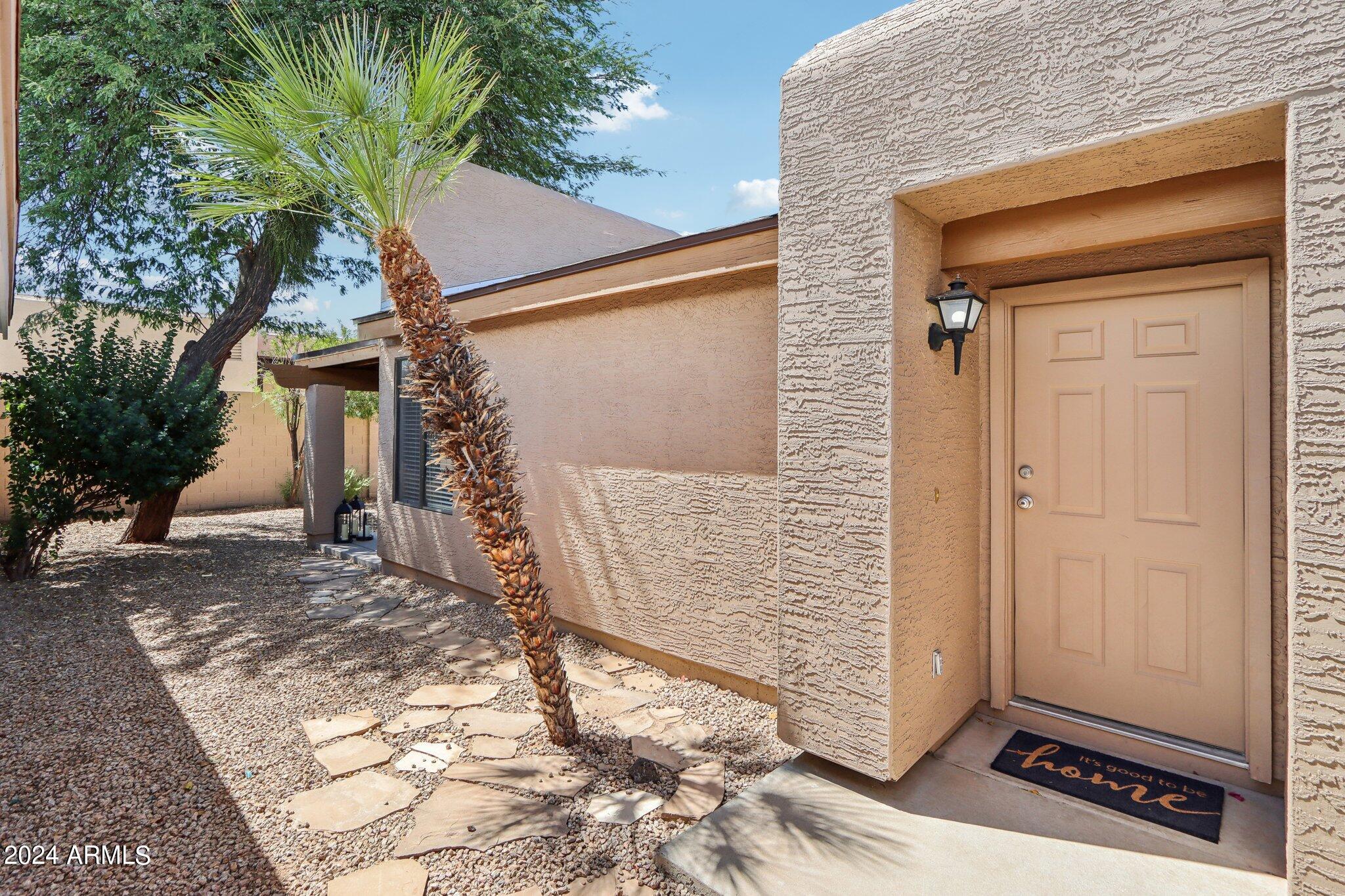 4521 E ROSEMONTE Drive