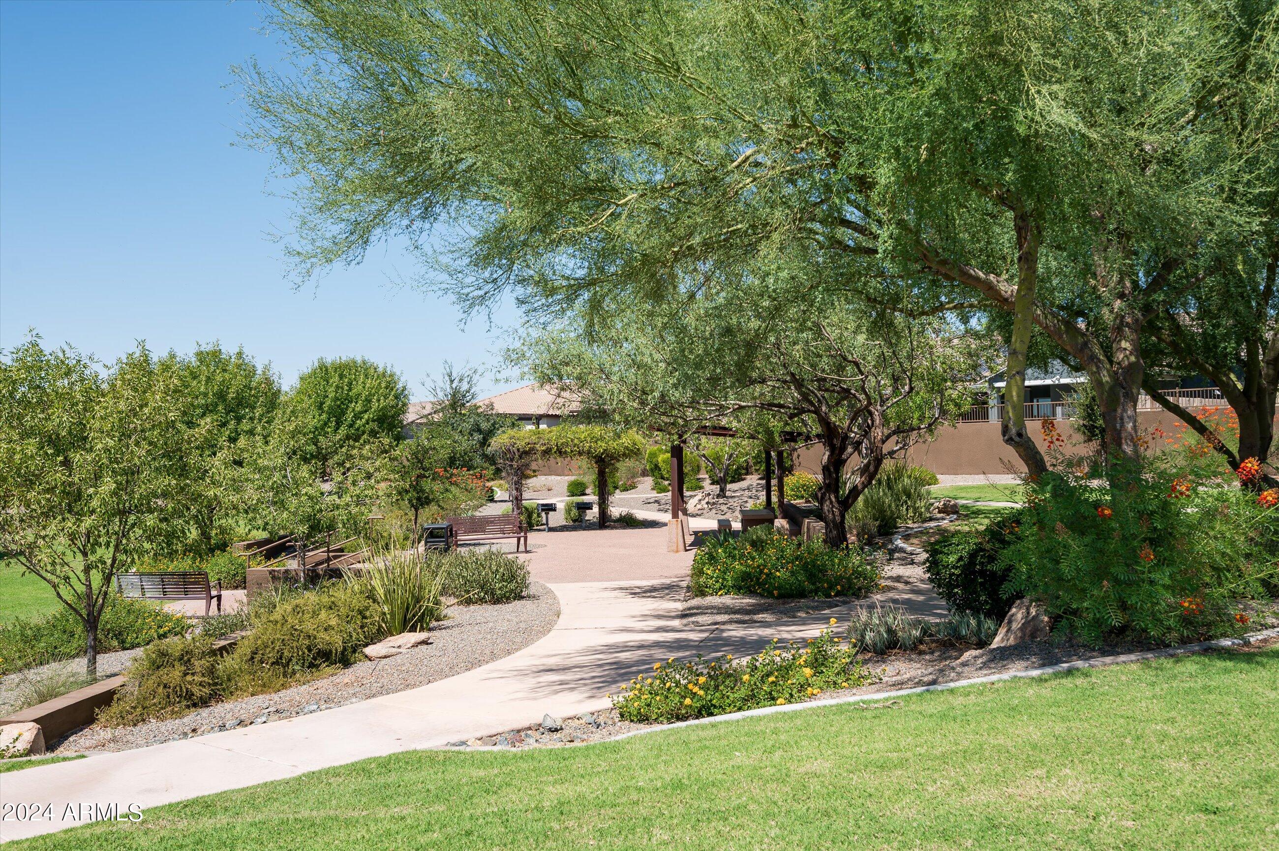 3113 E Half Hitch Place