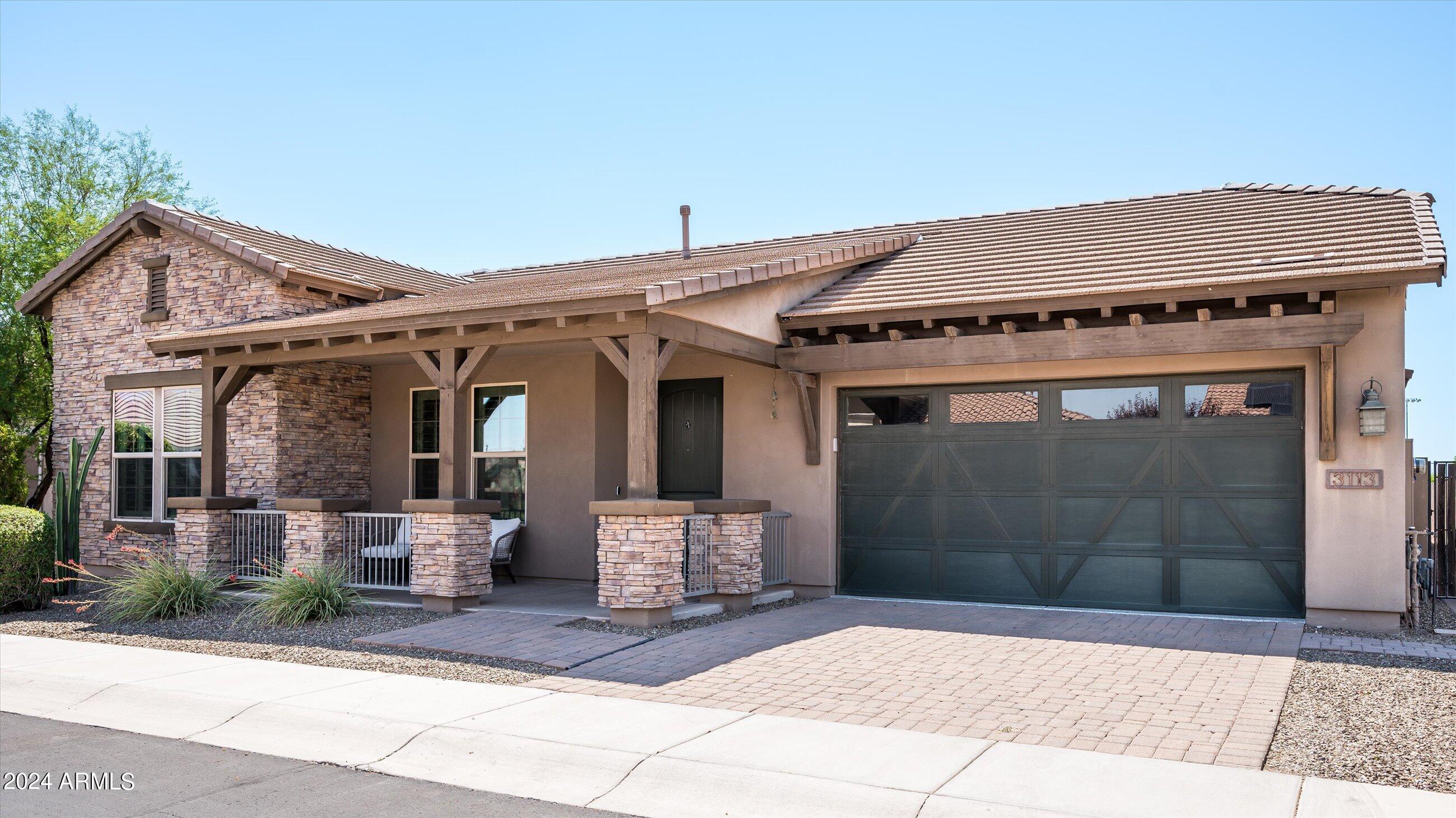 3113 E Half Hitch Place