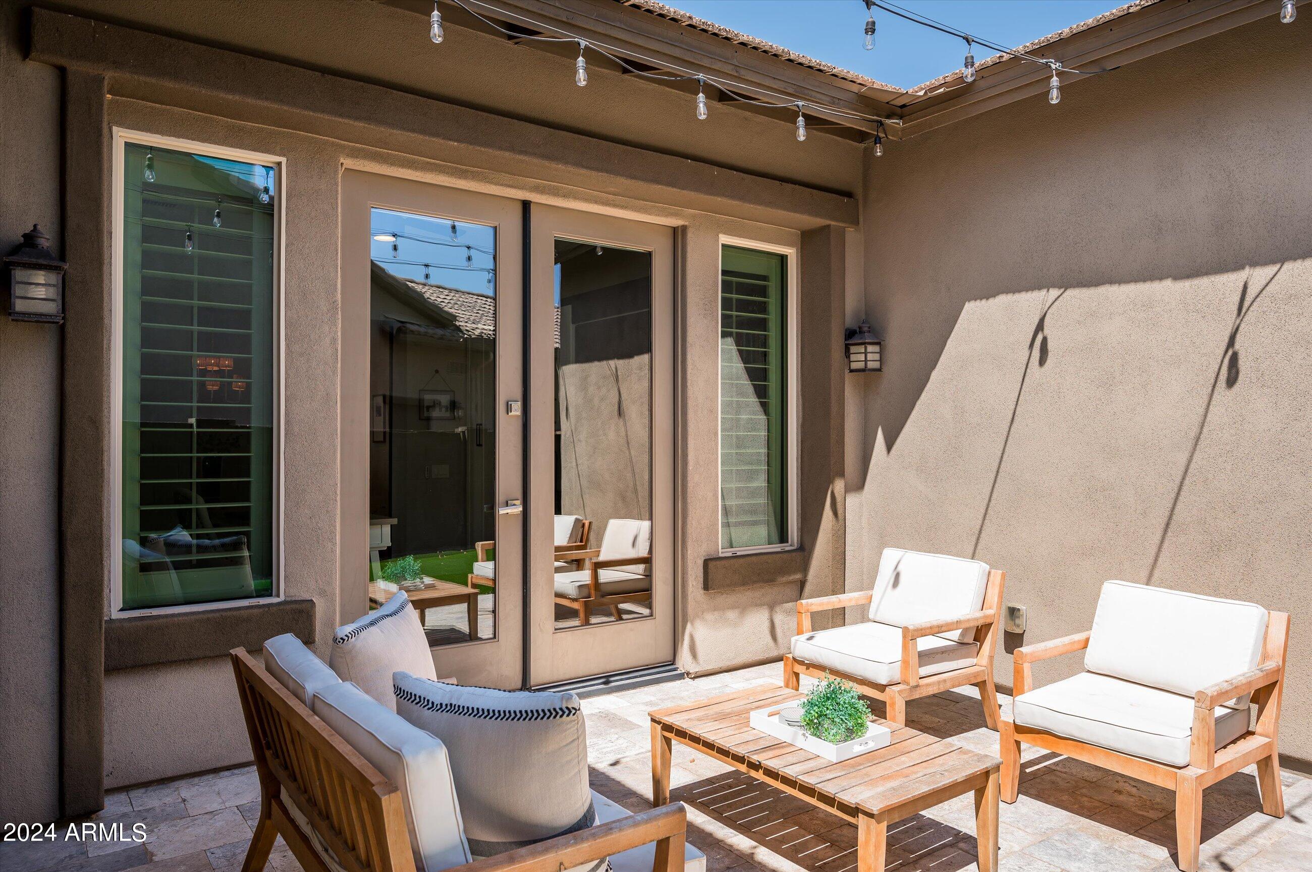 3113 E Half Hitch Place