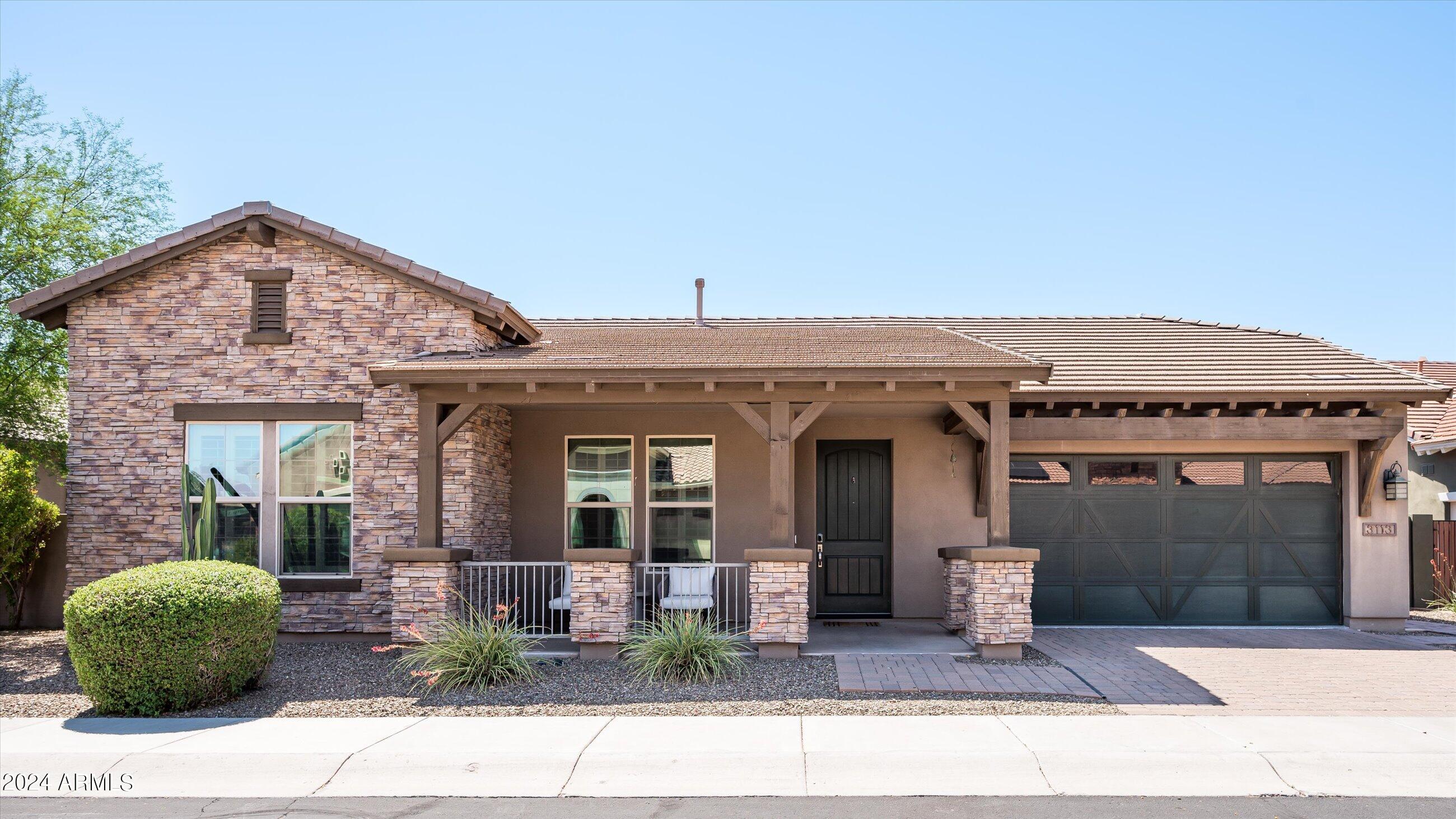 3113 E Half Hitch Place