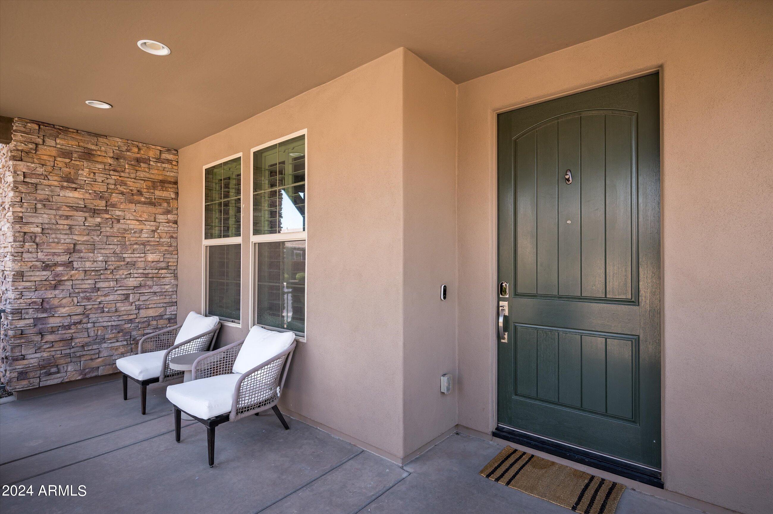 3113 E Half Hitch Place
