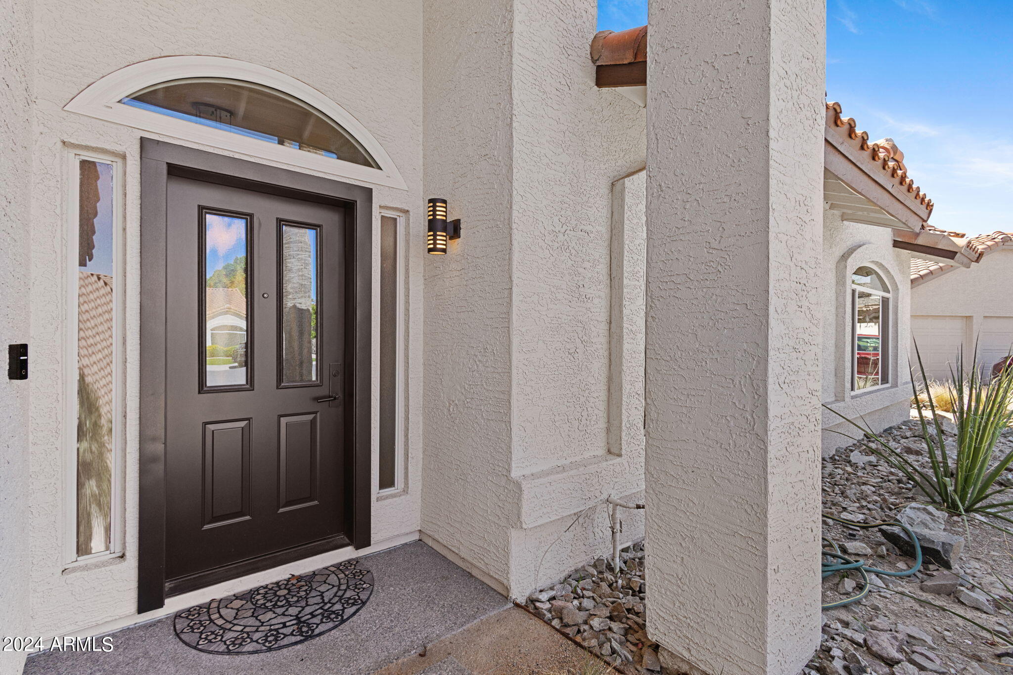 5617 E CLAIRE Drive