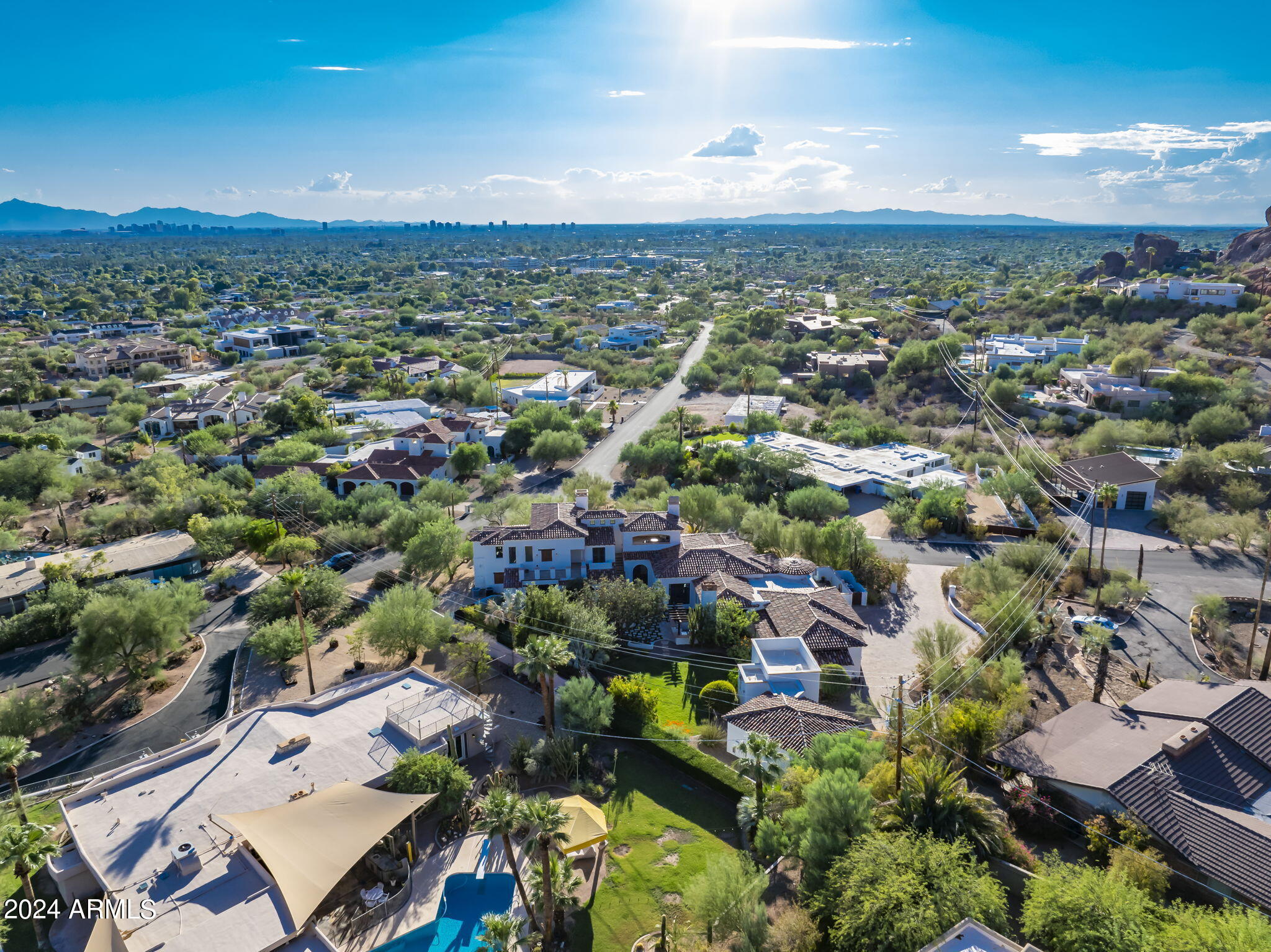 5201 N Saddle Rock Drive