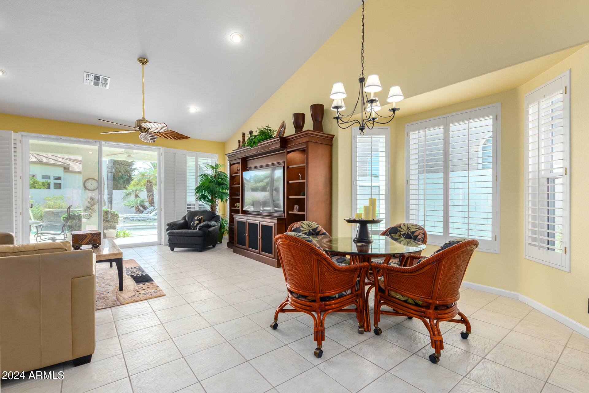 9853 E AMENITY Drive