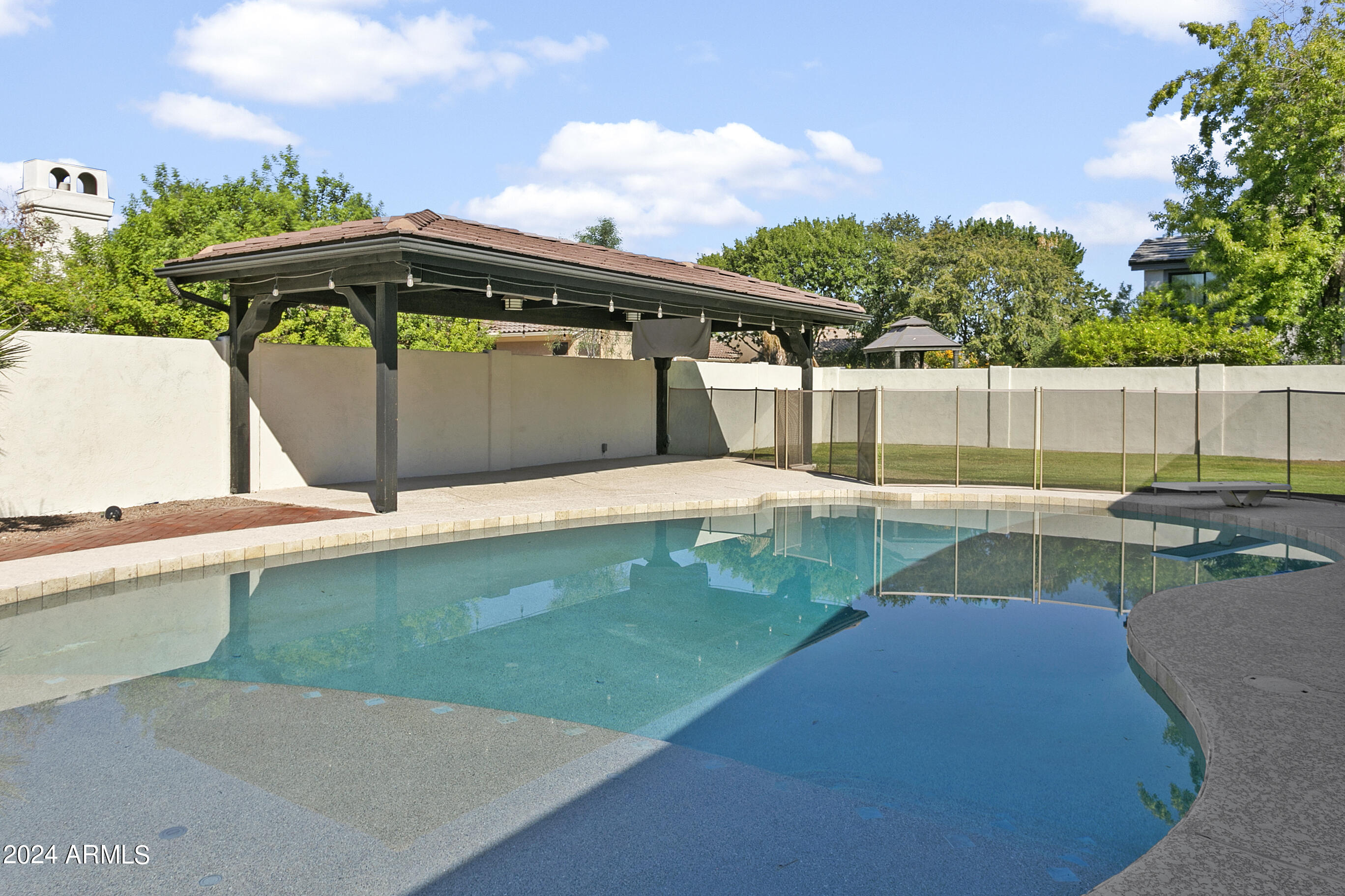 9248 S LAKESHORE Drive