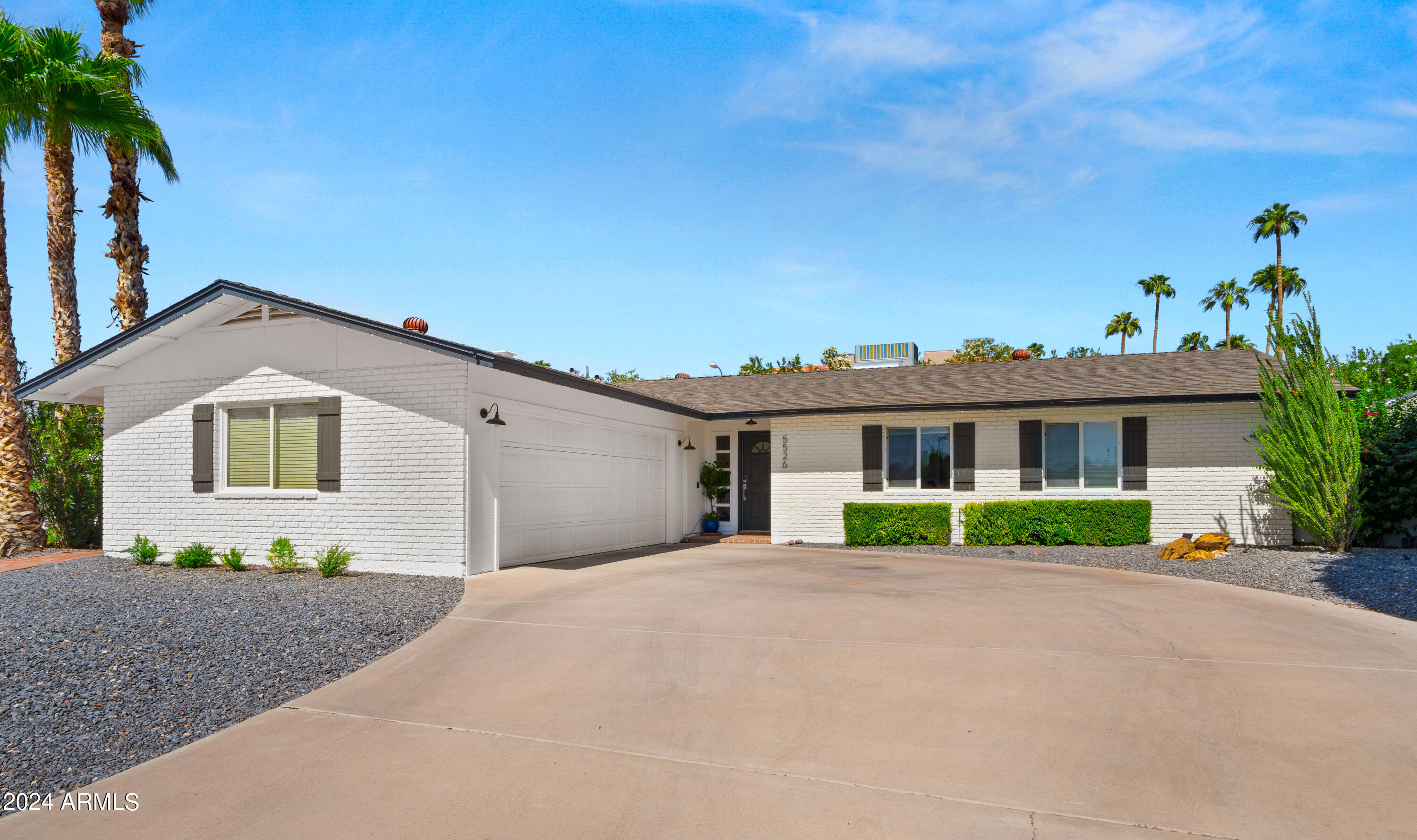 5526 N 79TH Place