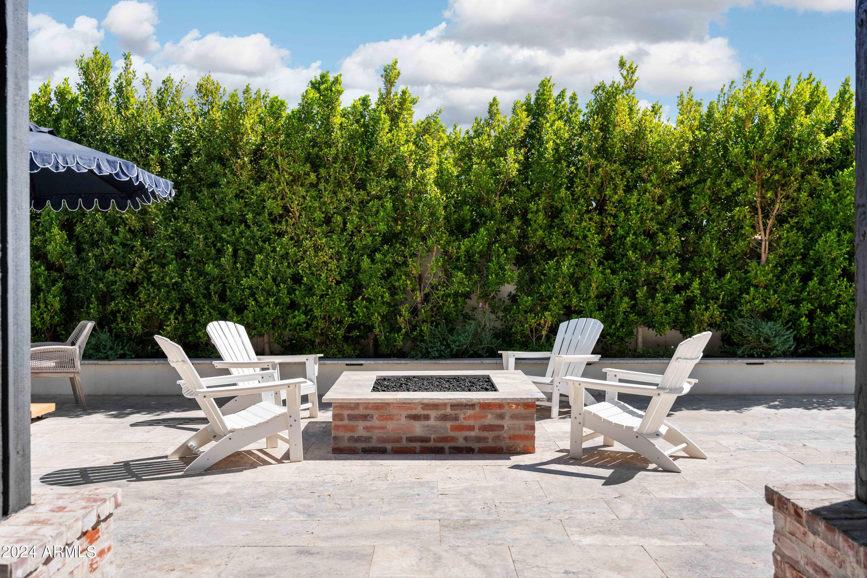 3355 N 55TH Place