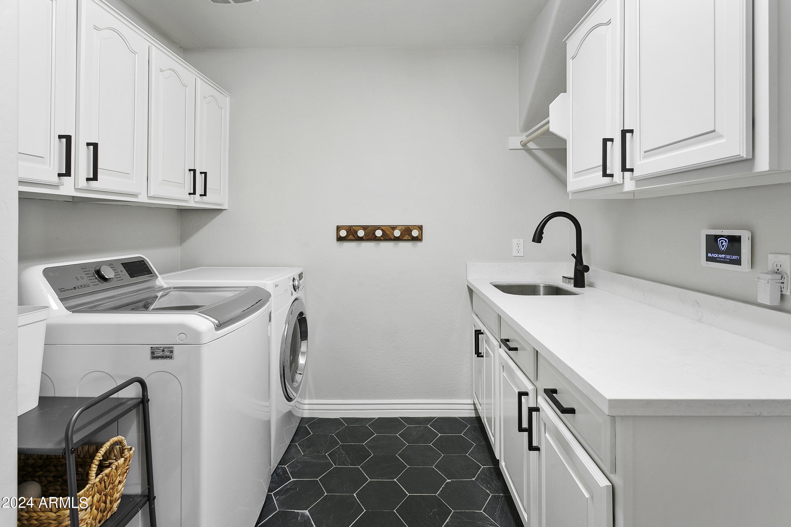 11618 E CHESTNUT Court