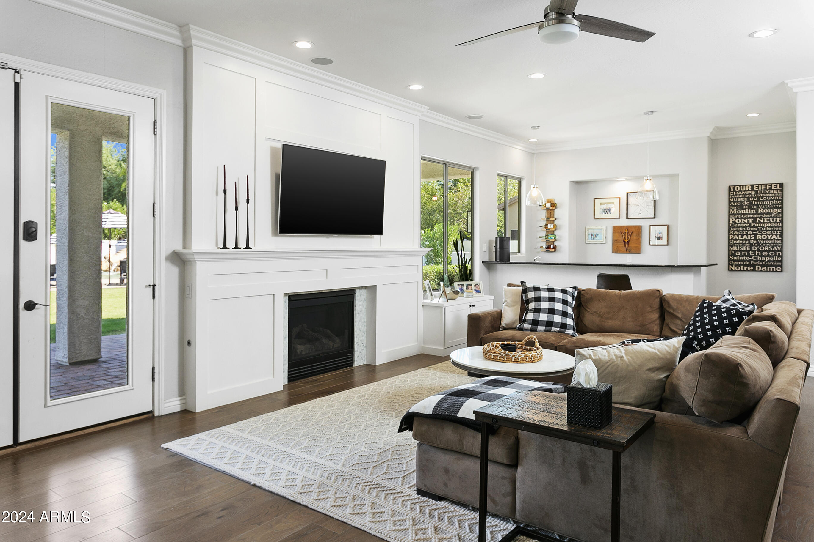 11618 E CHESTNUT Court