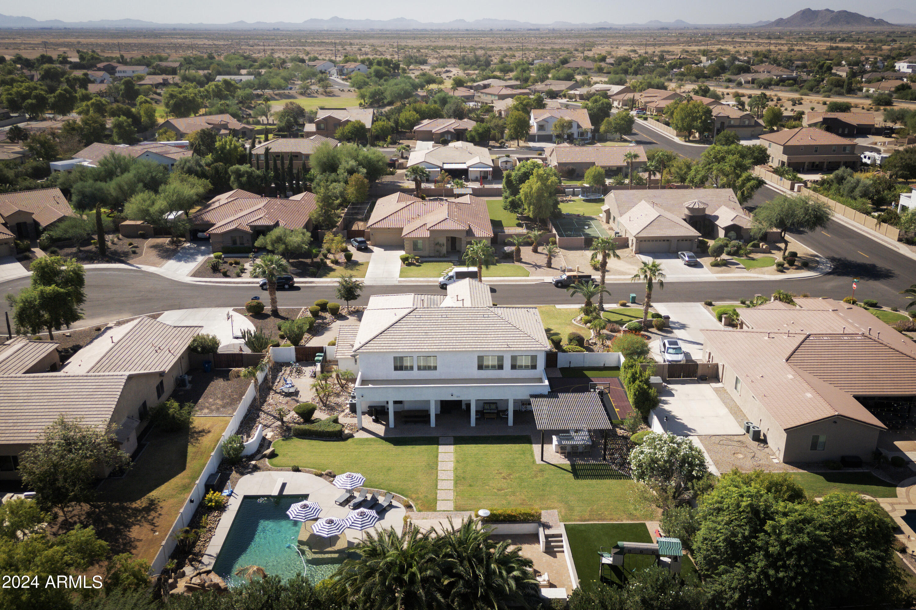 11618 E CHESTNUT Court