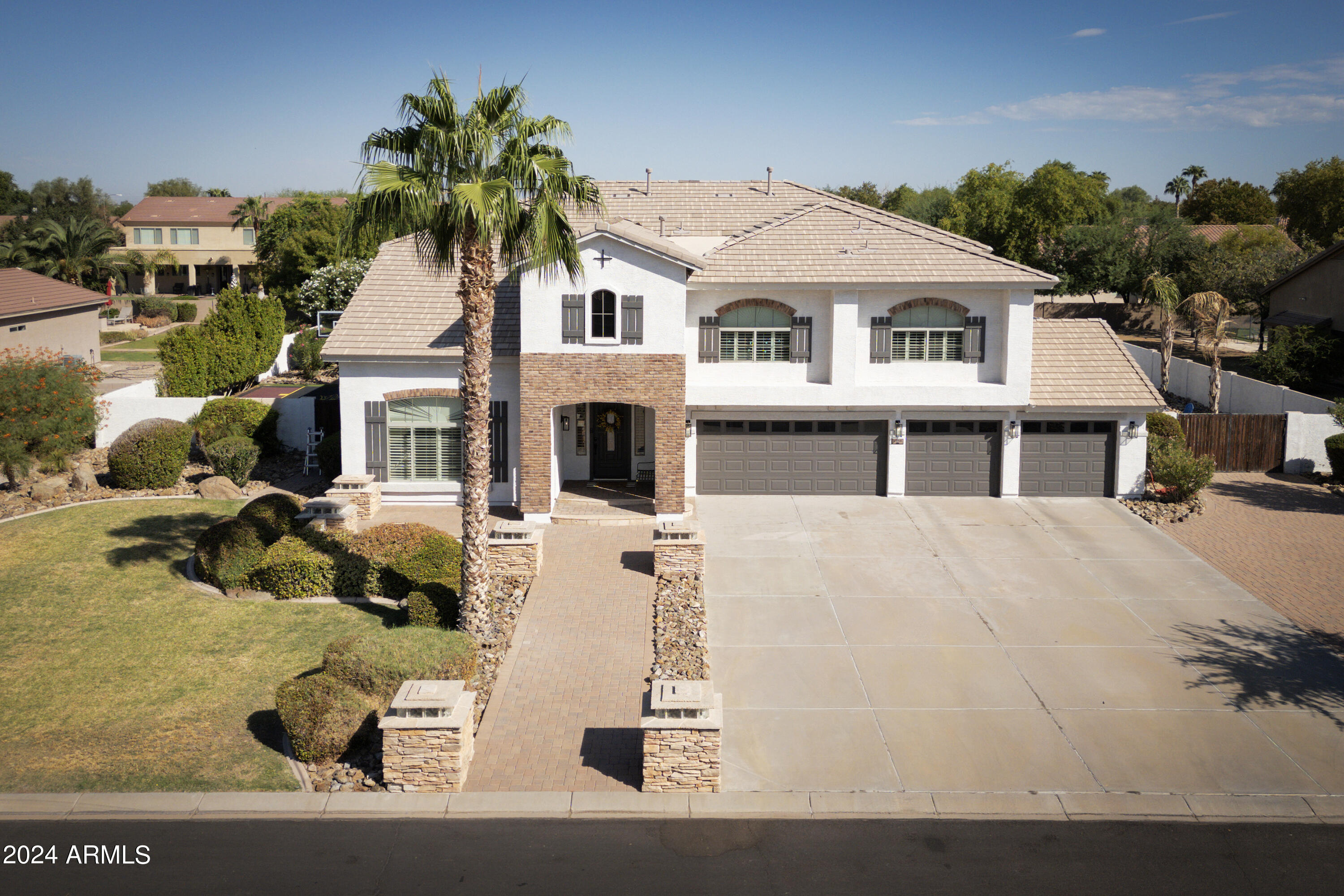 11618 E CHESTNUT Court