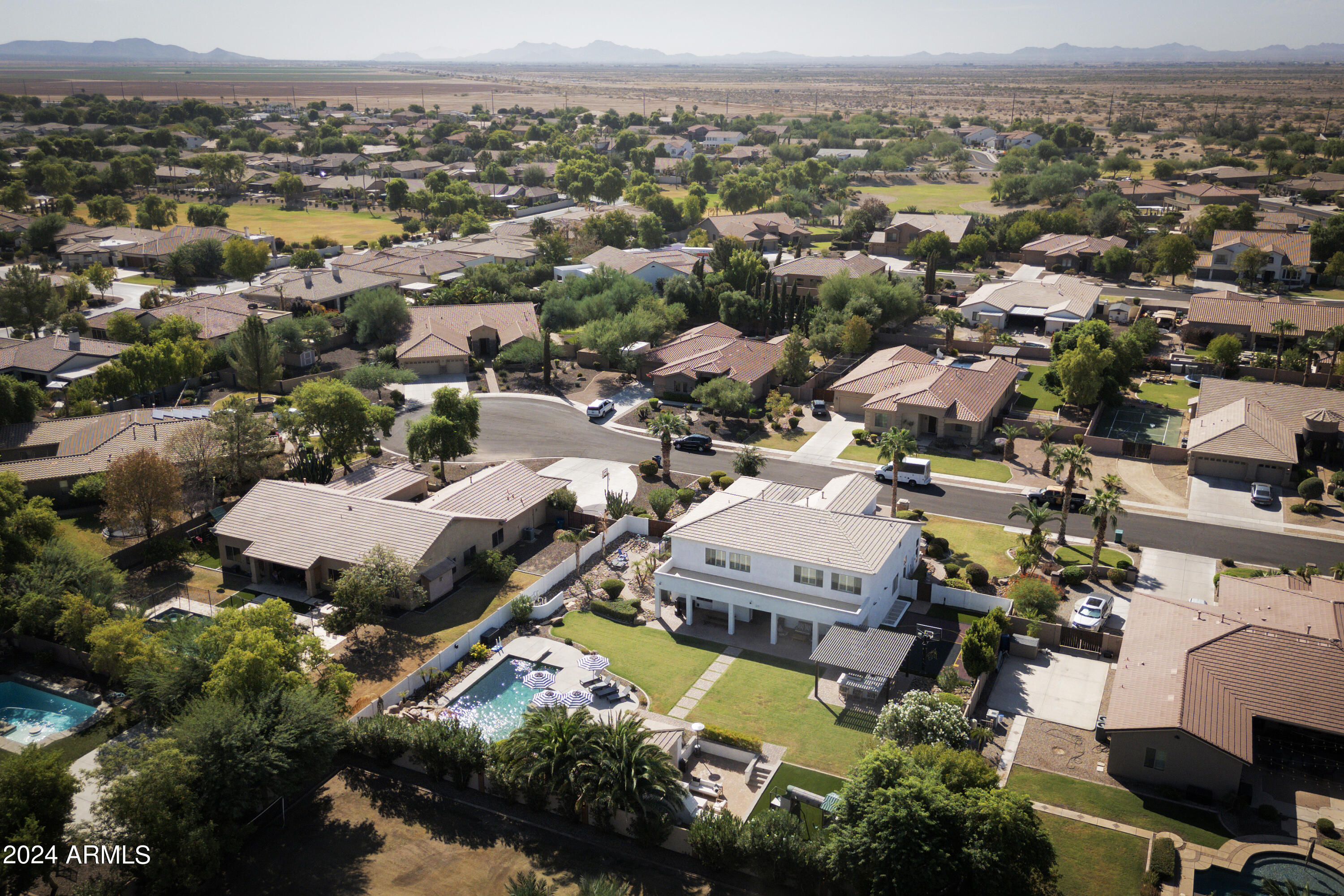 11618 E CHESTNUT Court