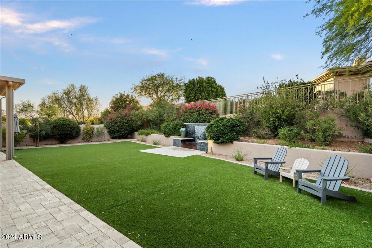 16656 N 111TH Street