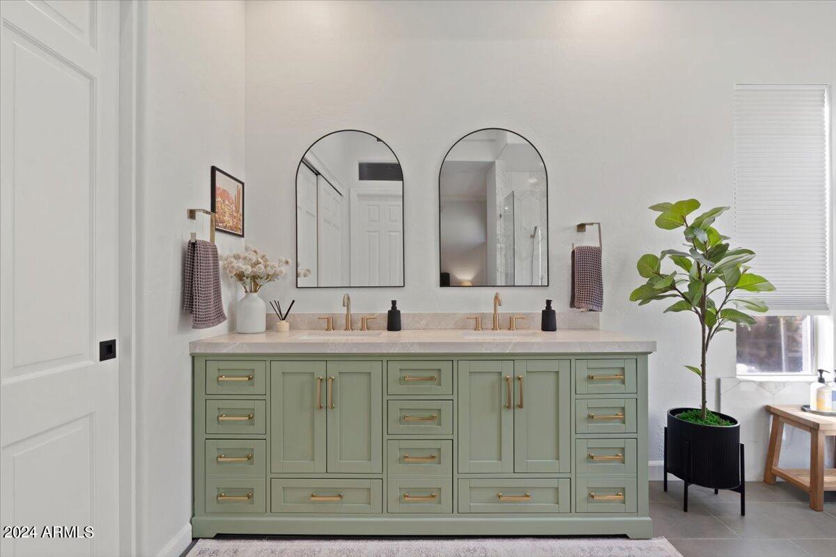 16656 N 111TH Street