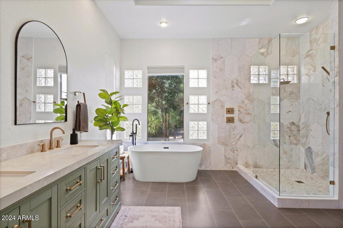 16656 N 111TH Street