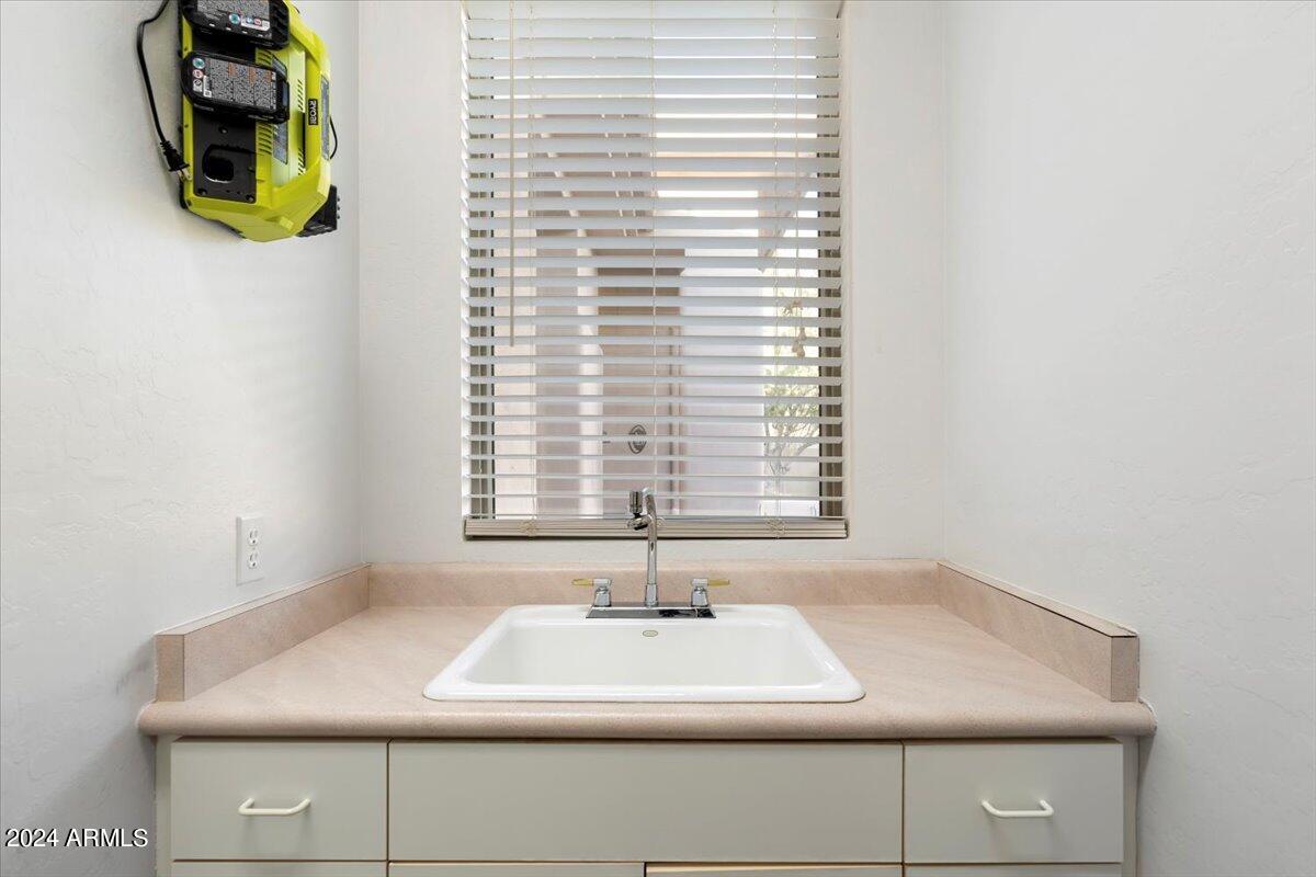 16656 N 111TH Street