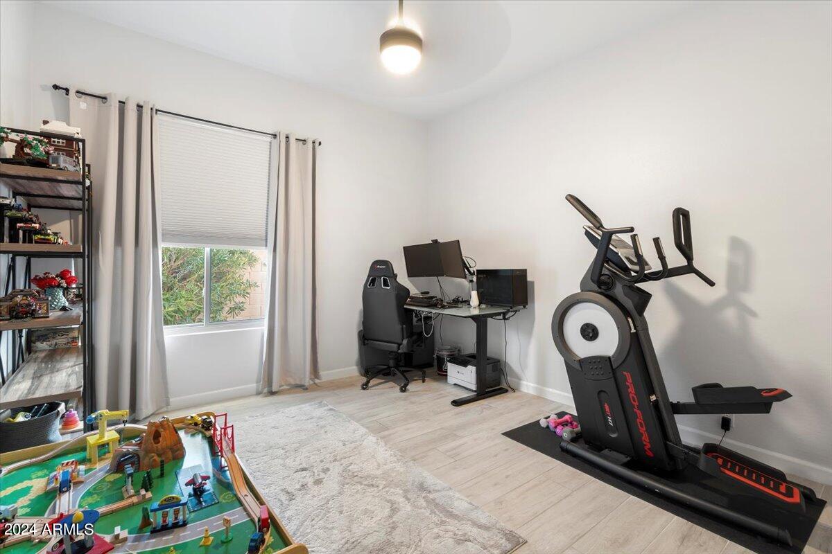 16656 N 111TH Street