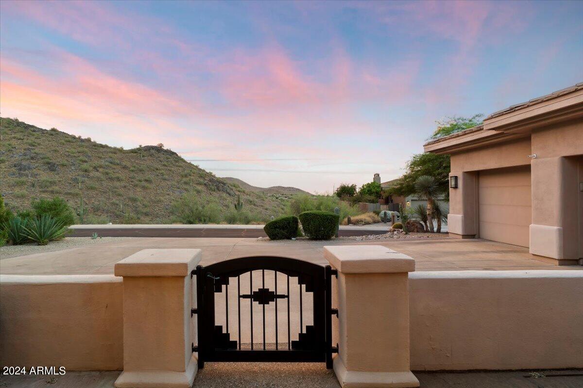 16656 N 111TH Street