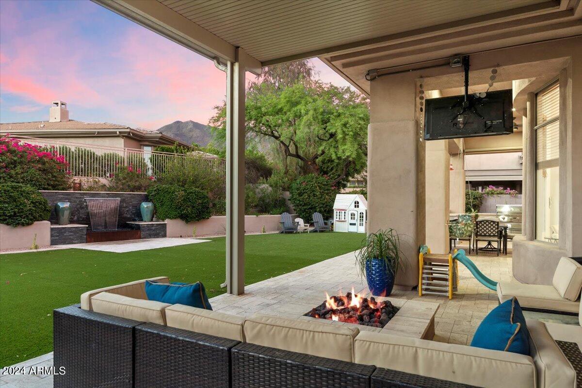 16656 N 111TH Street