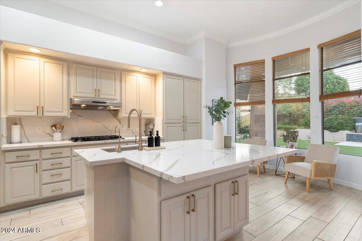 16656 N 111TH Street