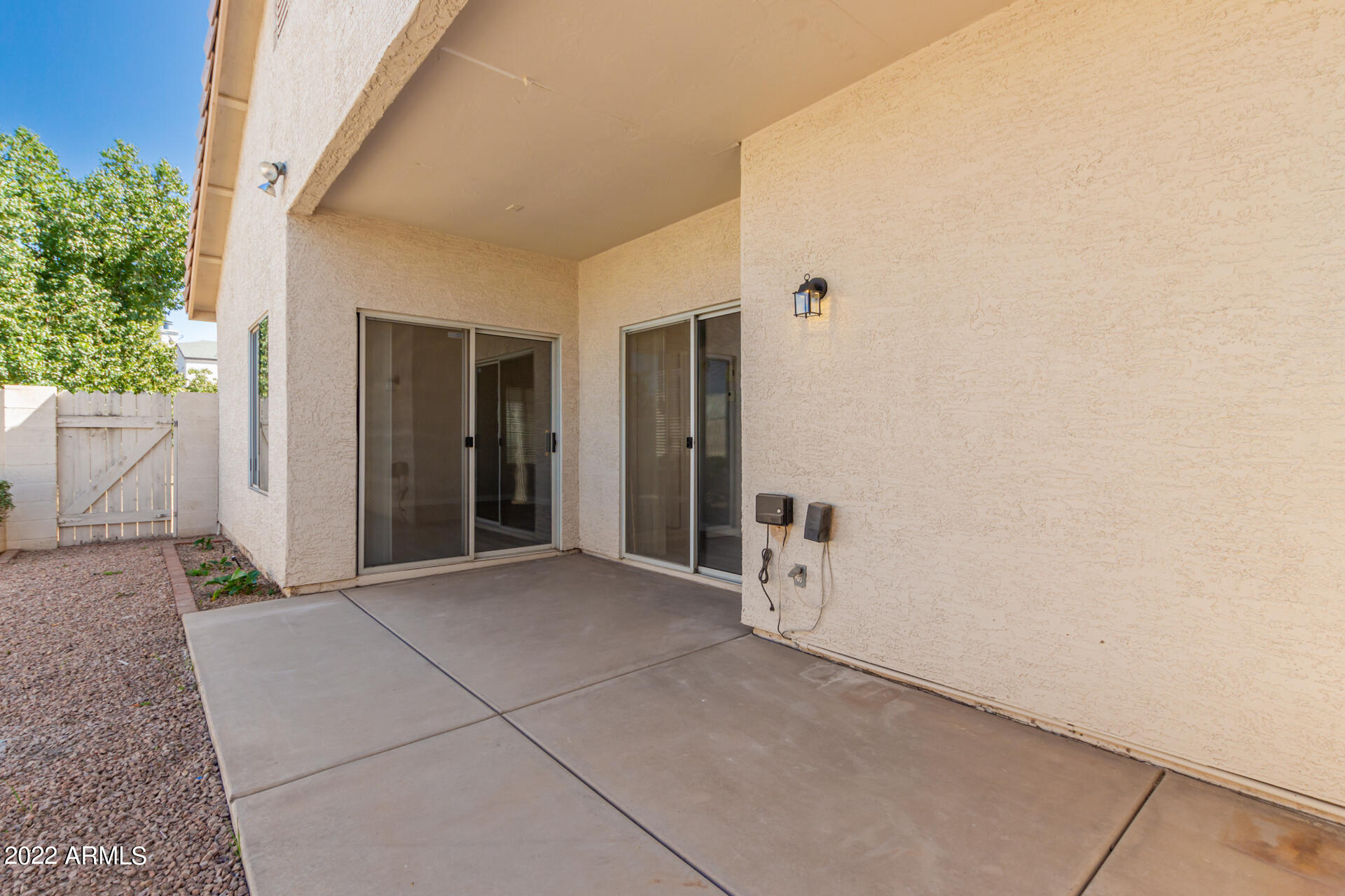 2920 E NISBET Court