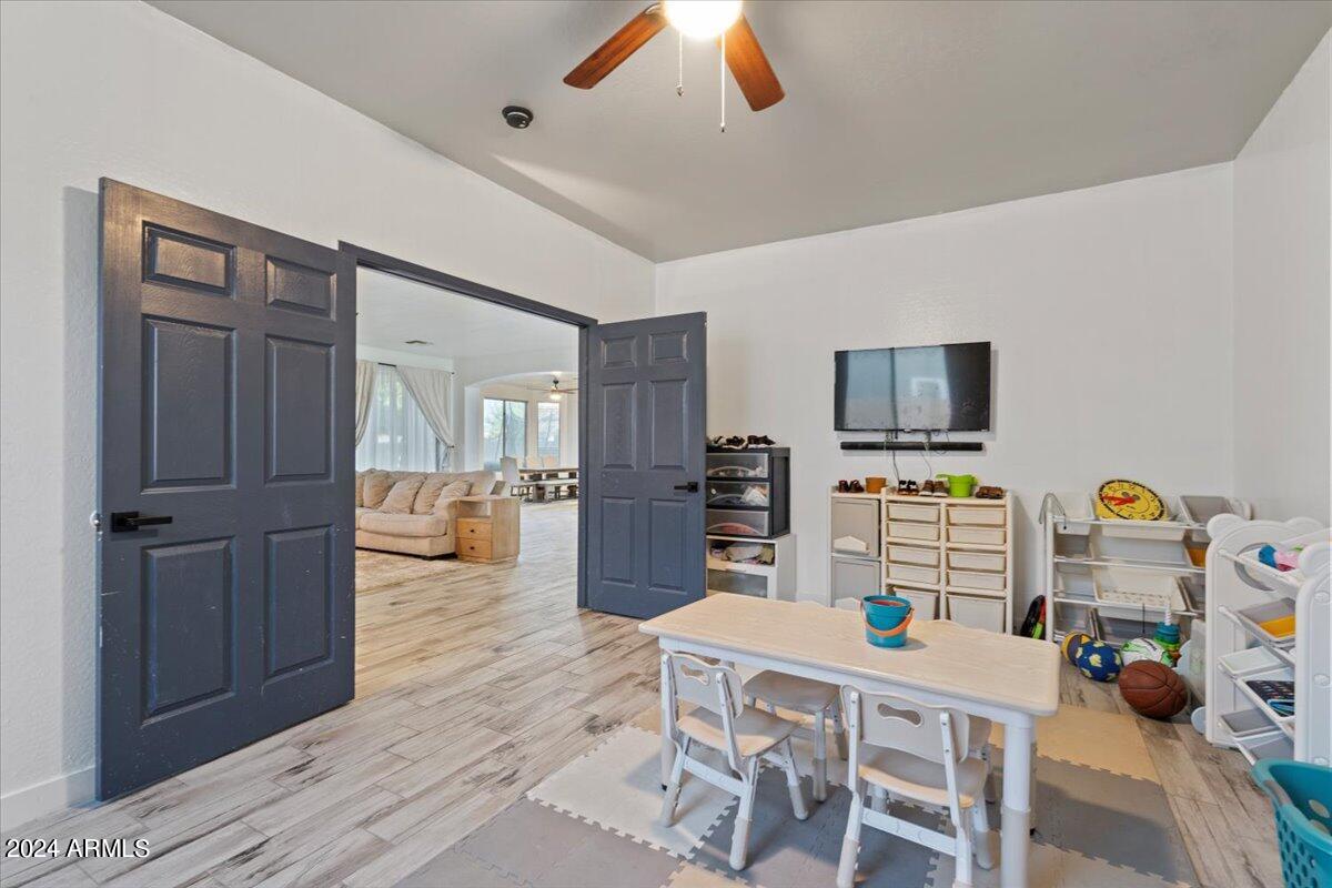 4112 S Chatham, Mesa