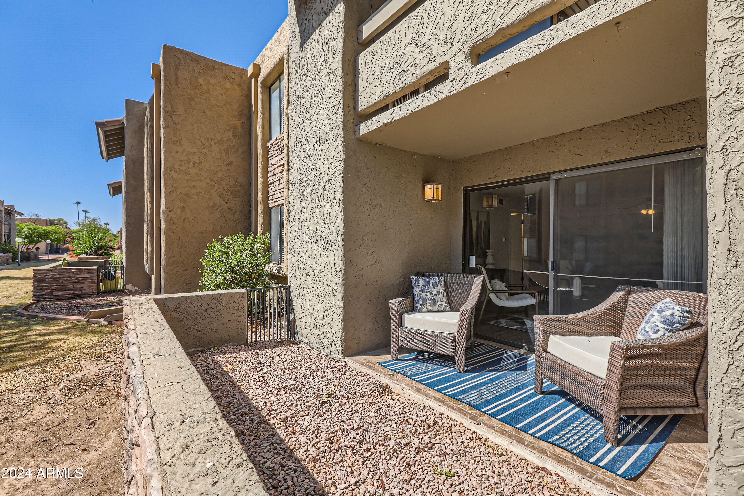 3825 E CAMELBACK Road, 130