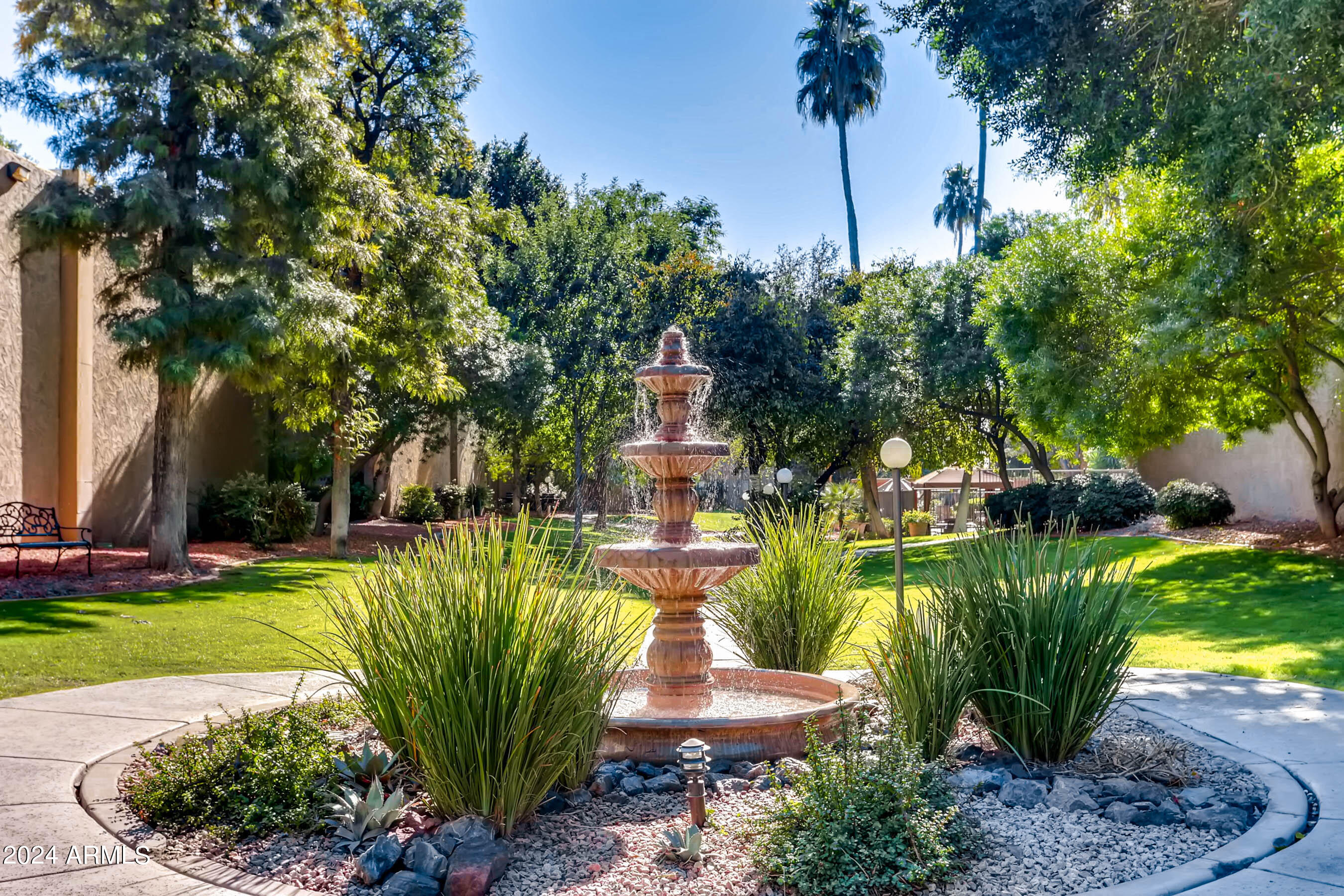3825 E CAMELBACK Road, 130