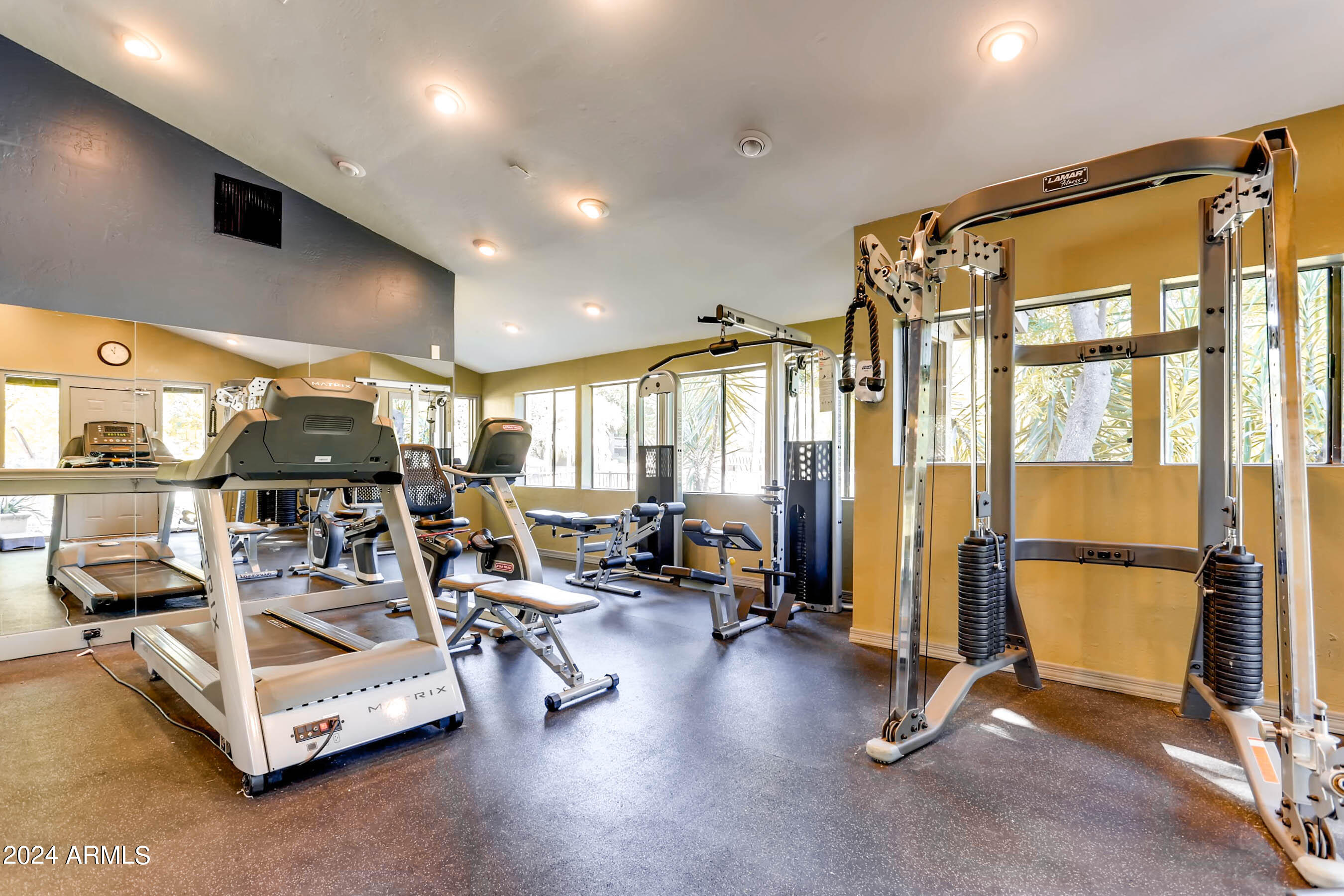 3825 E CAMELBACK Road, 130