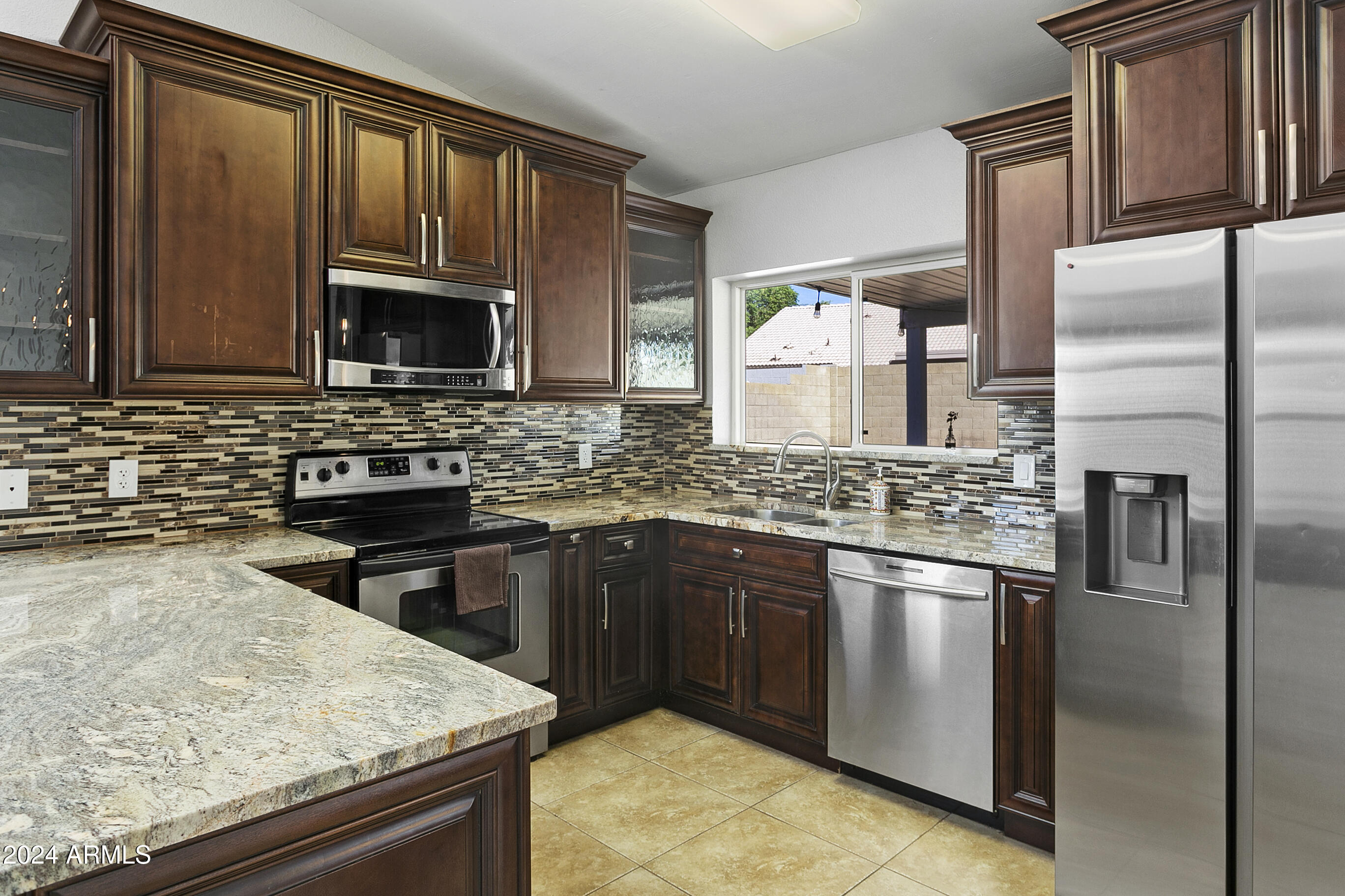 5346 E EMELITA Avenue