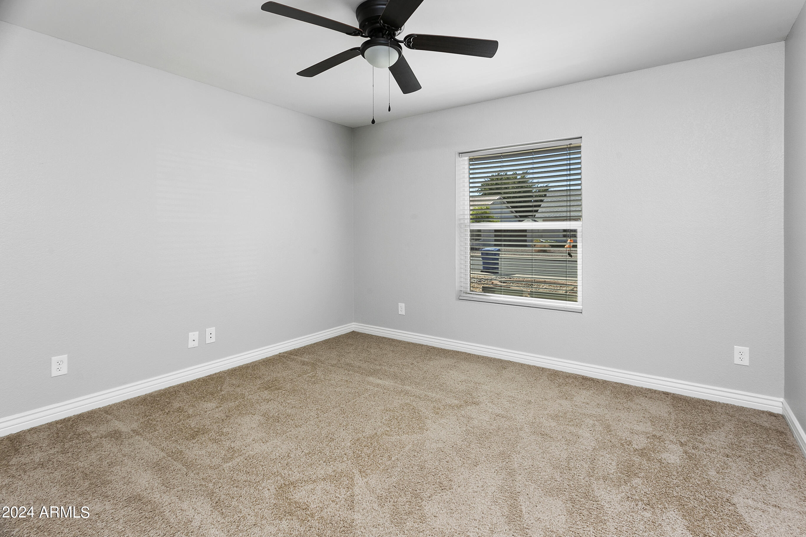 5346 E EMELITA Avenue