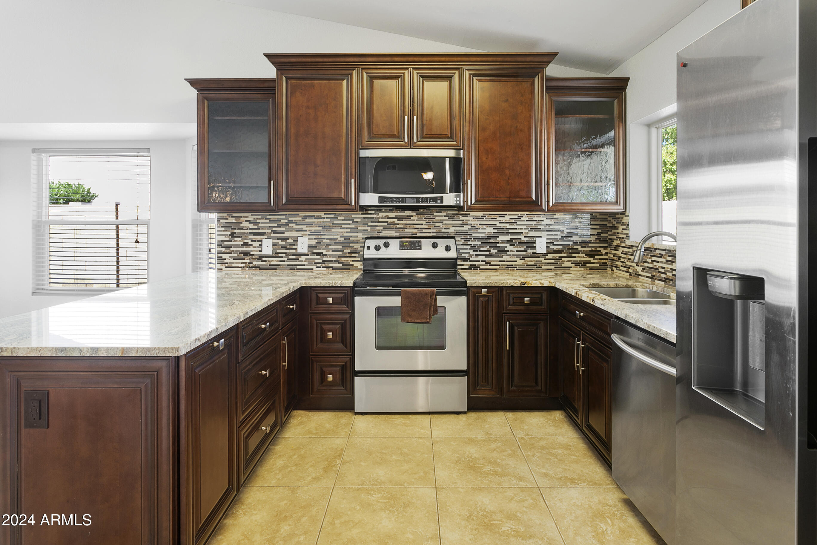 5346 E EMELITA Avenue