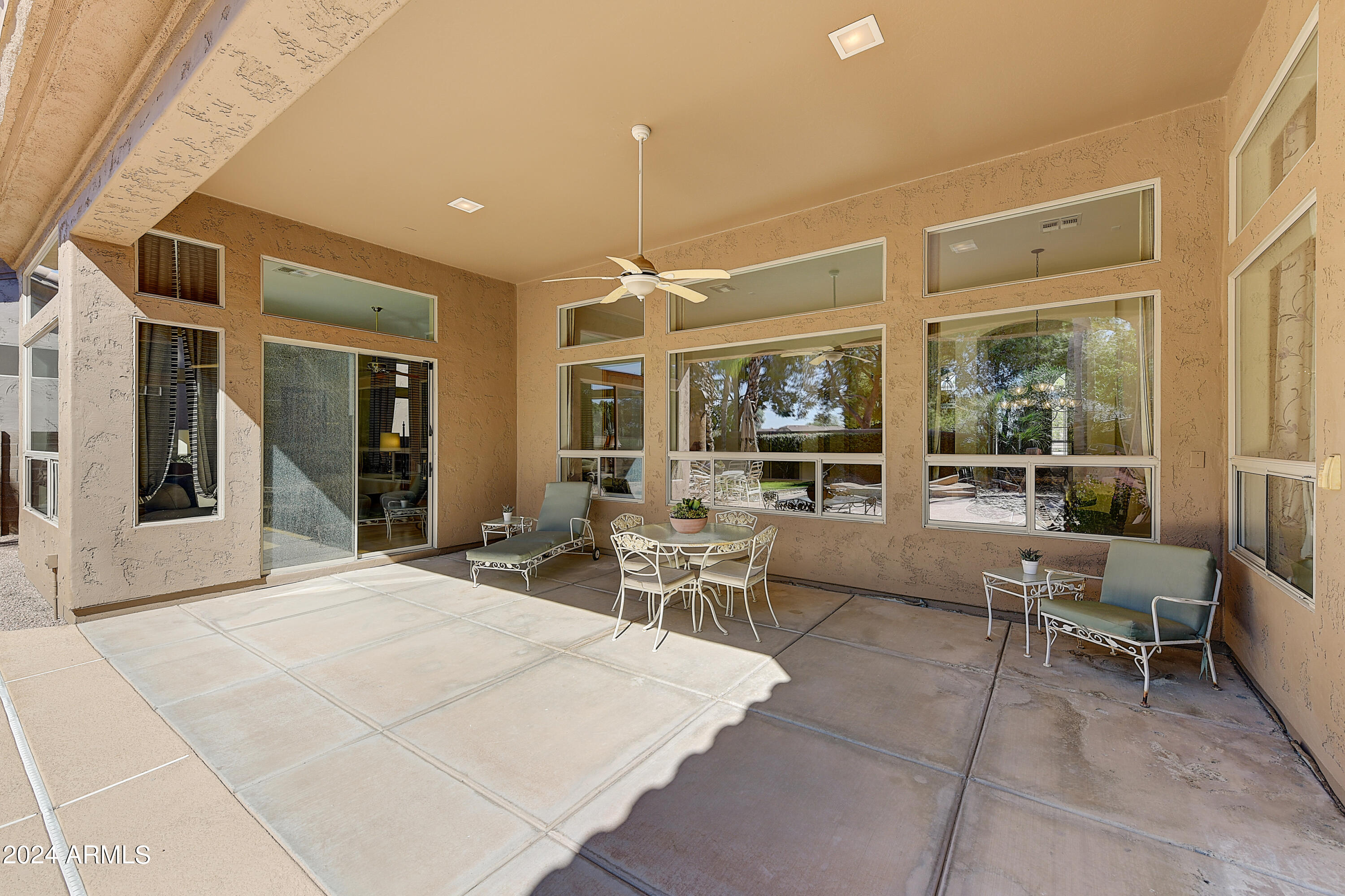 5225 E BLUEFIELD Avenue