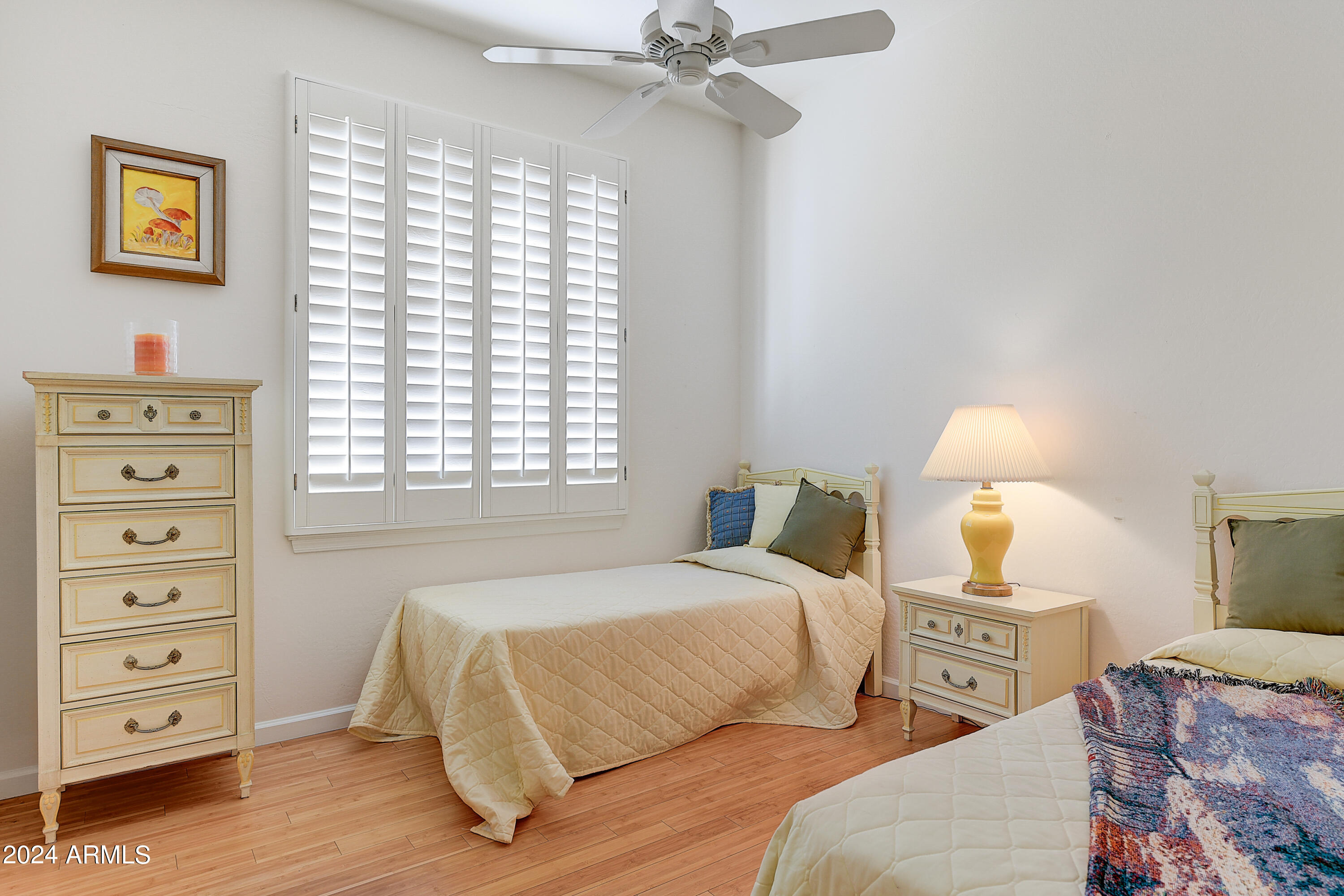 5225 E BLUEFIELD Avenue