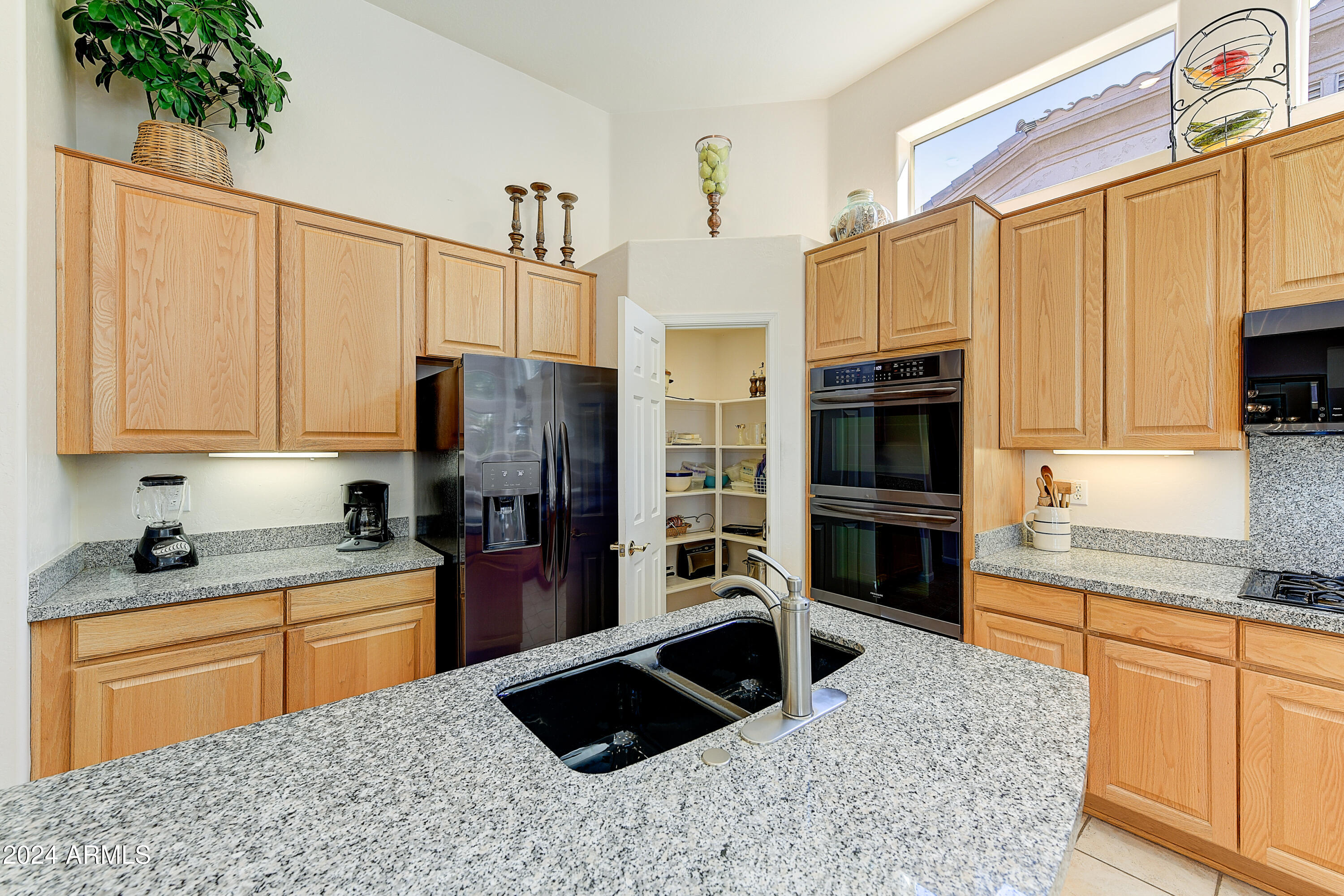 5225 E BLUEFIELD Avenue