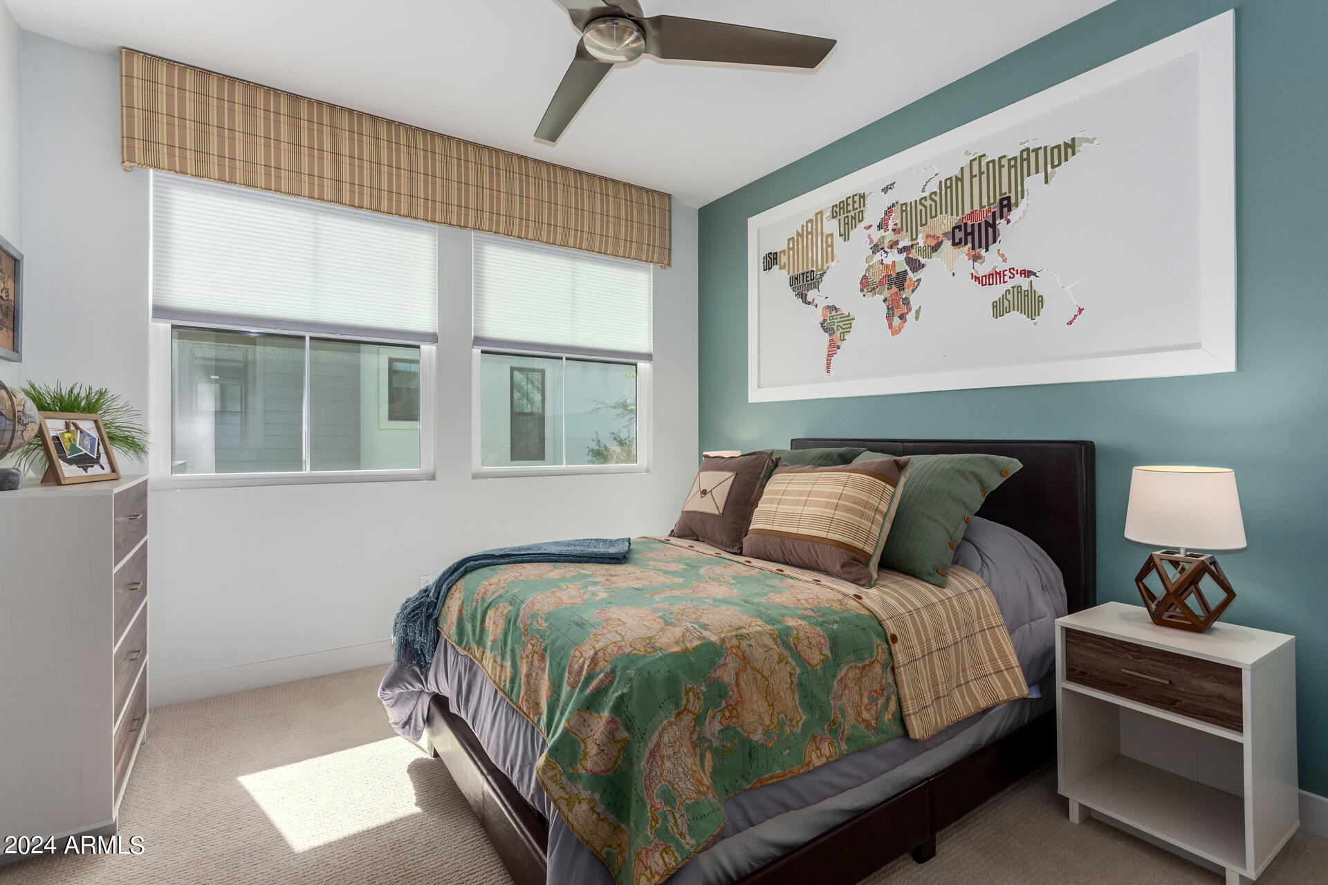 3200 N 39th Street, 33