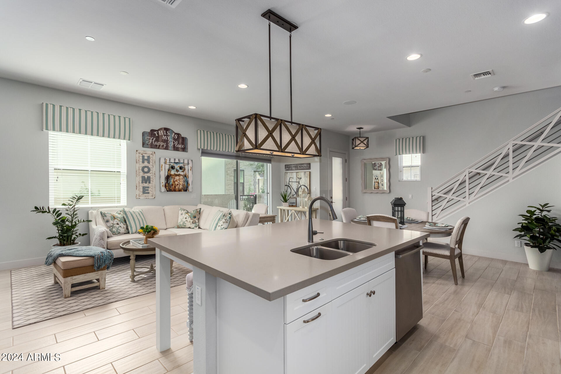 3200 N 39th Street, 33