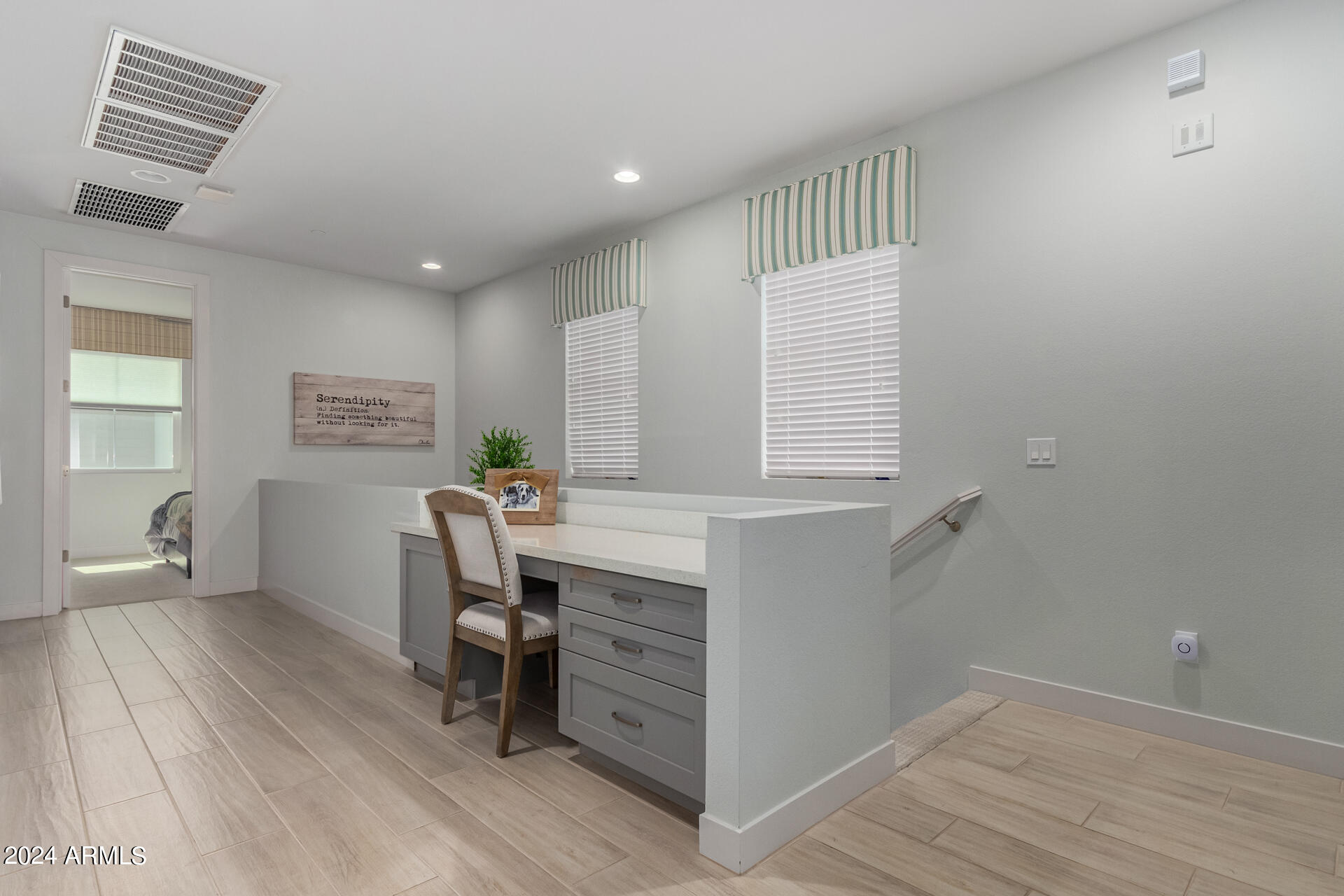 3200 N 39th Street, 33